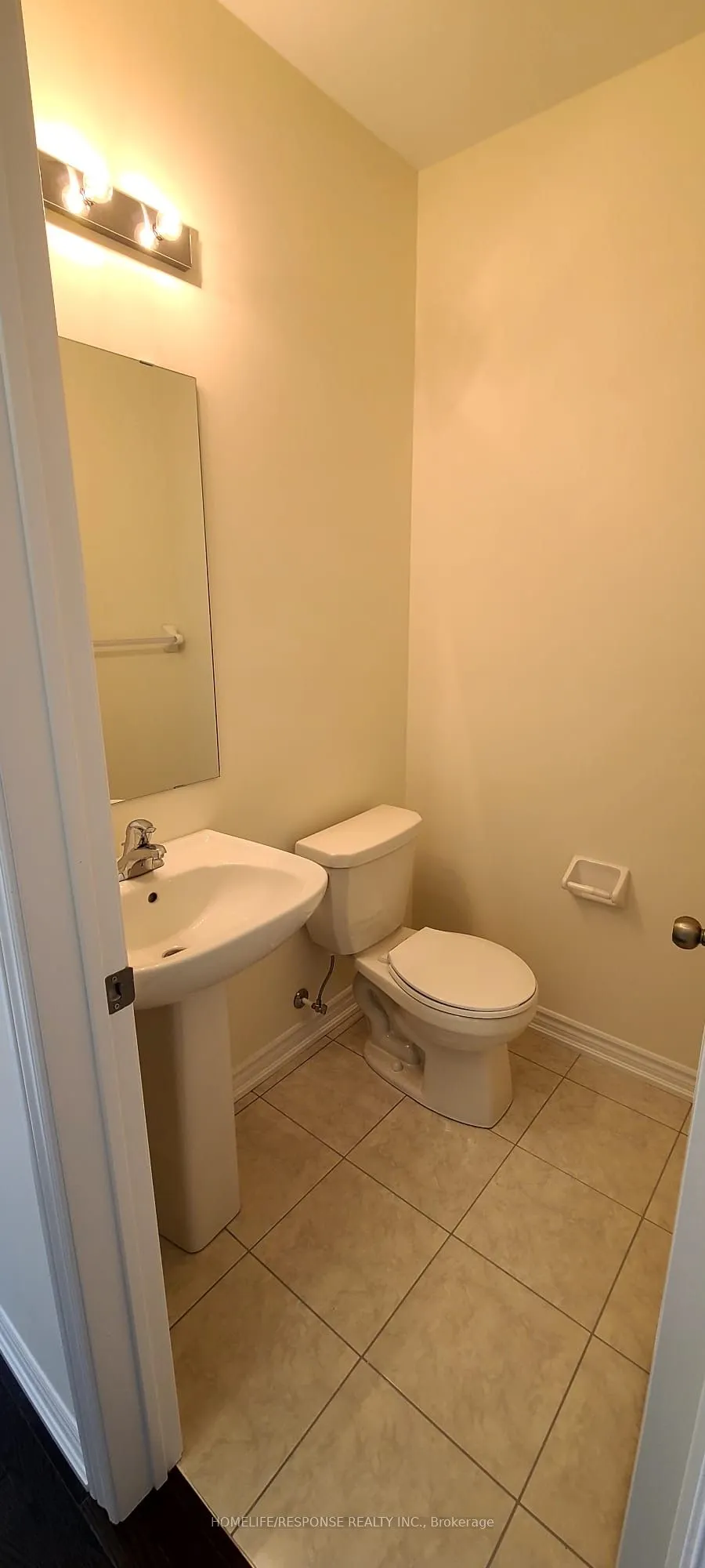 41 RAINES Road S