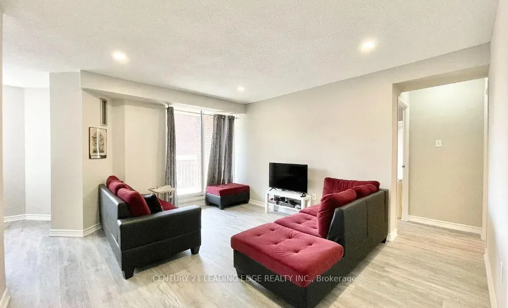 4062 Lawrence Avenue E #306