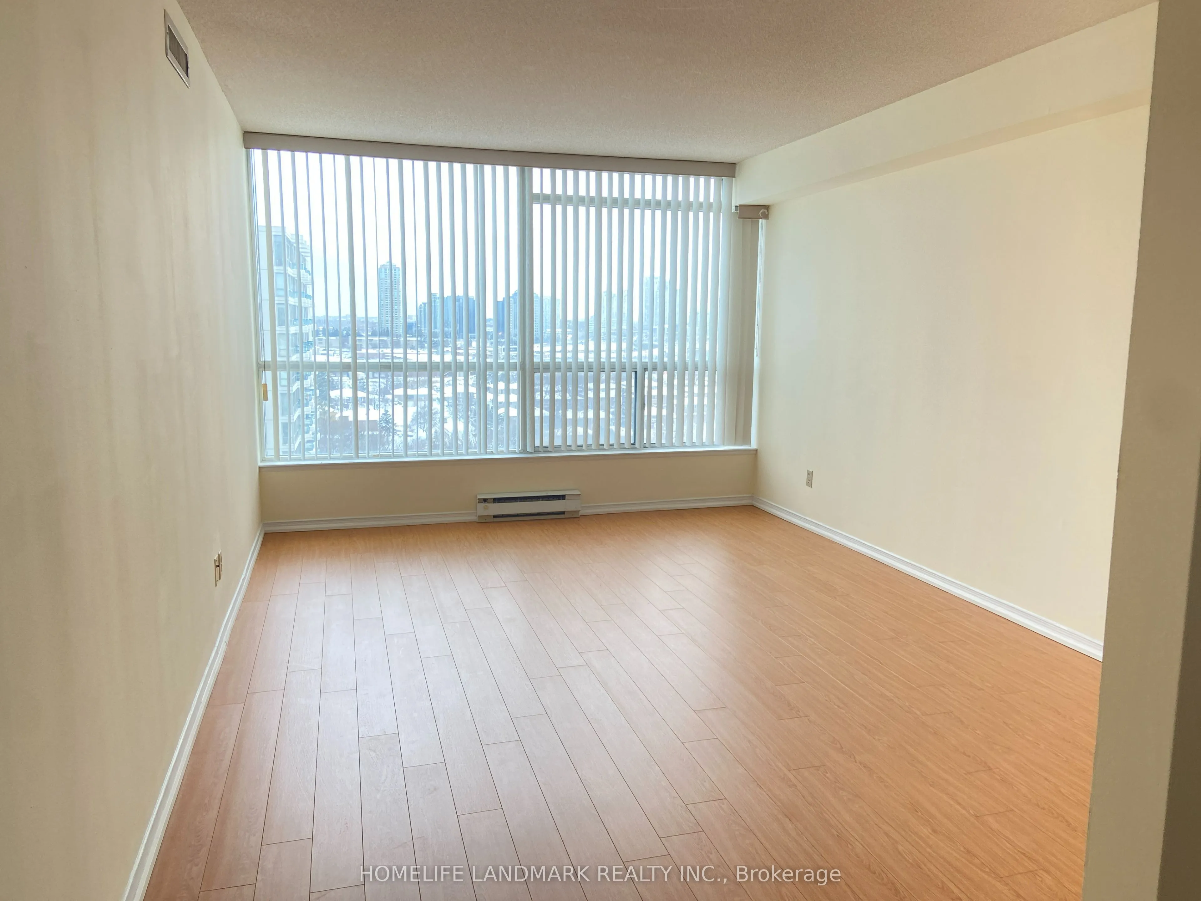 4725 Sheppard Avenue E, #1204