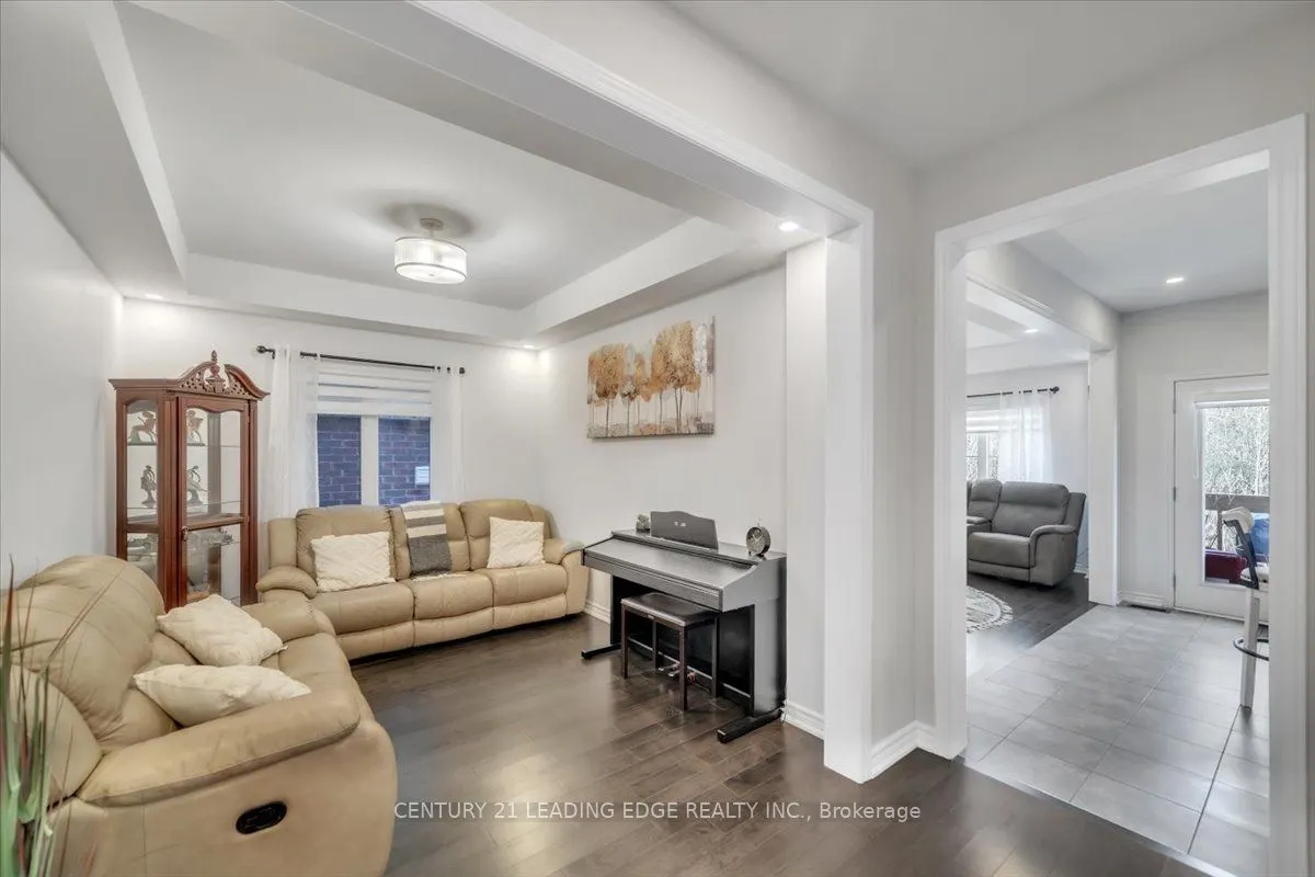 47 Crombie Street