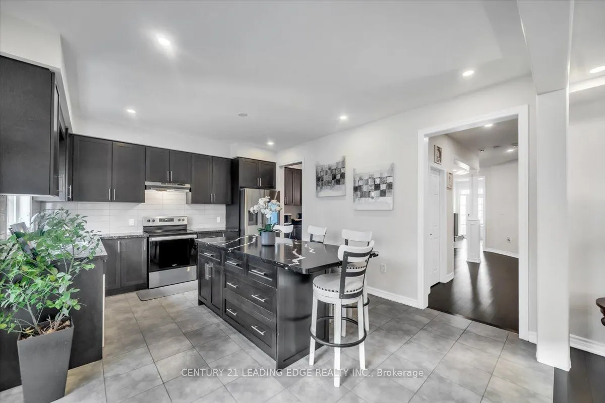 47 Crombie Street