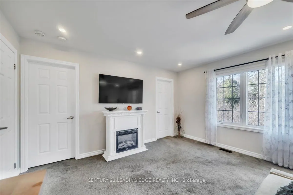 47 Crombie Street