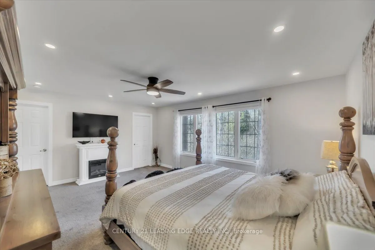 47 Crombie Street