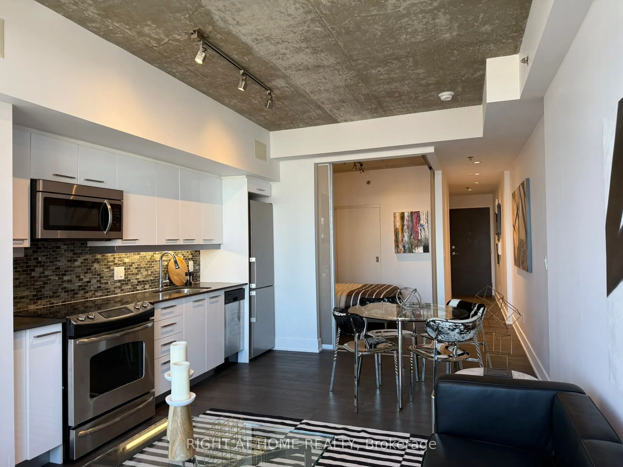 630 Queen Street E #407