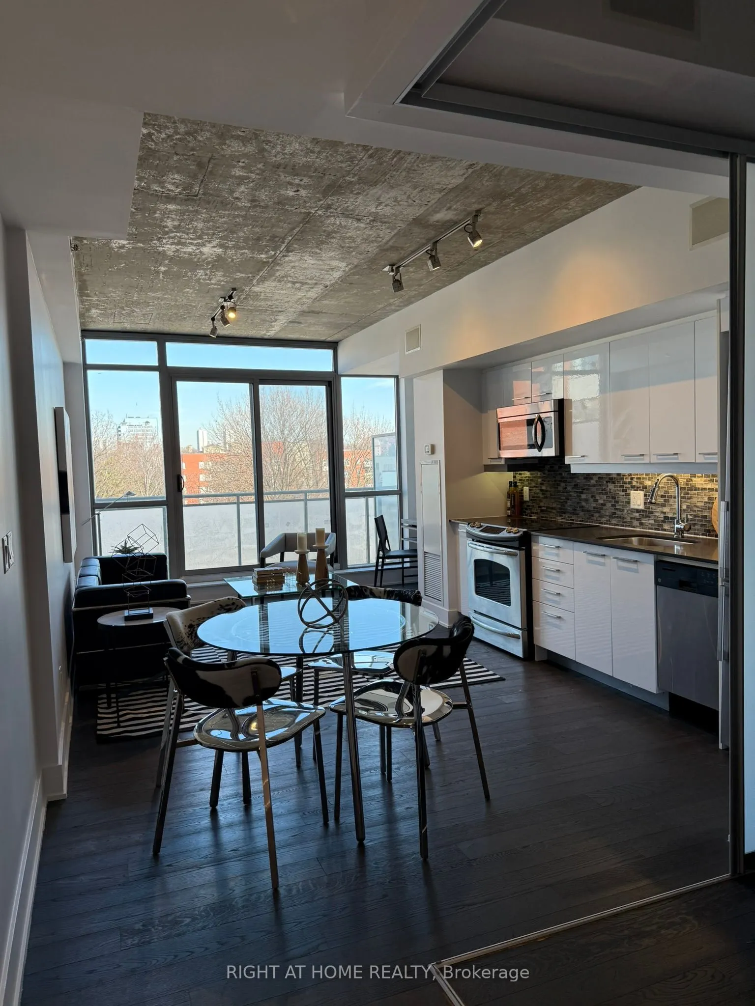 630 Queen Street E #407