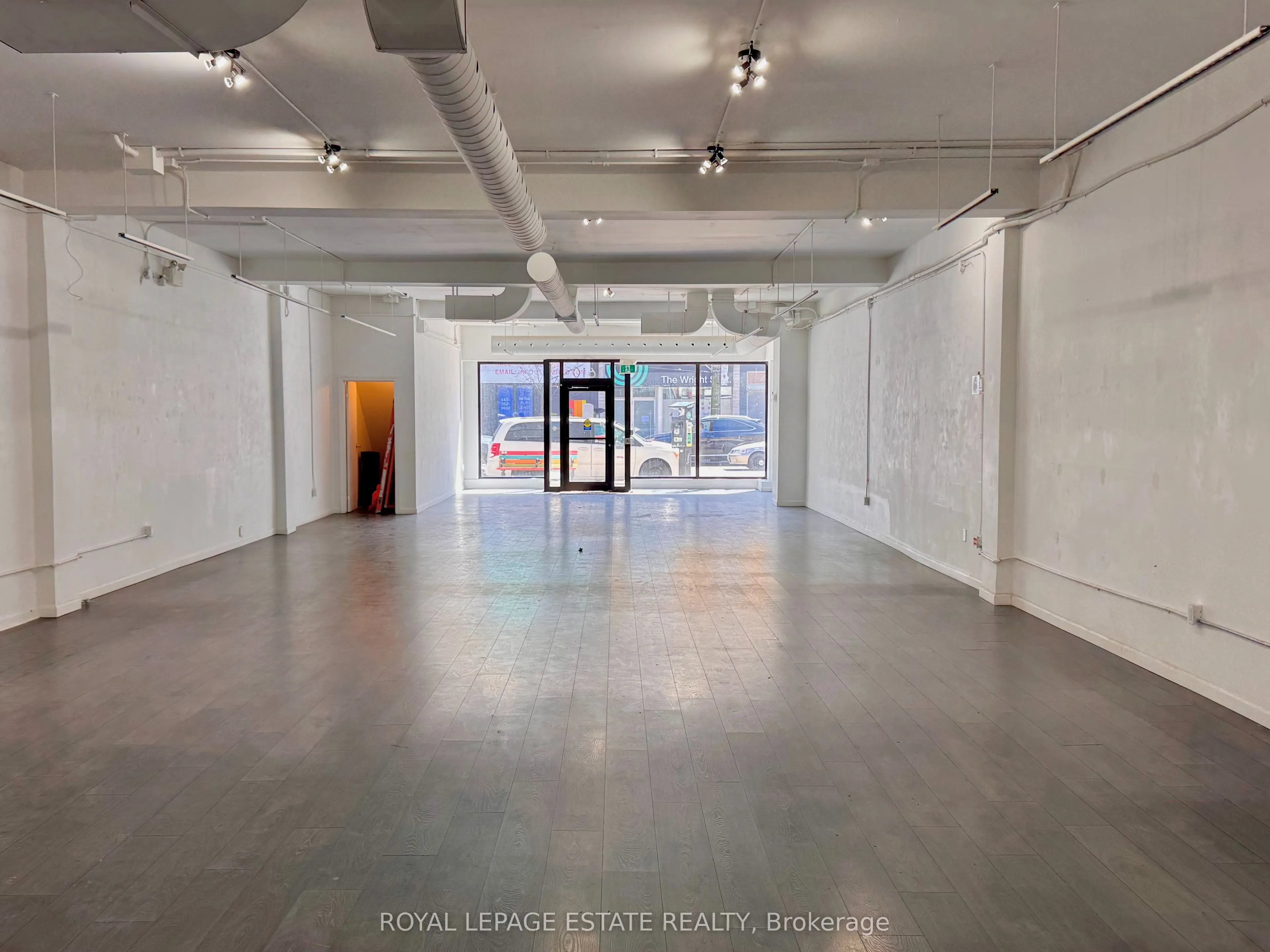 1610 Gerrard Street E