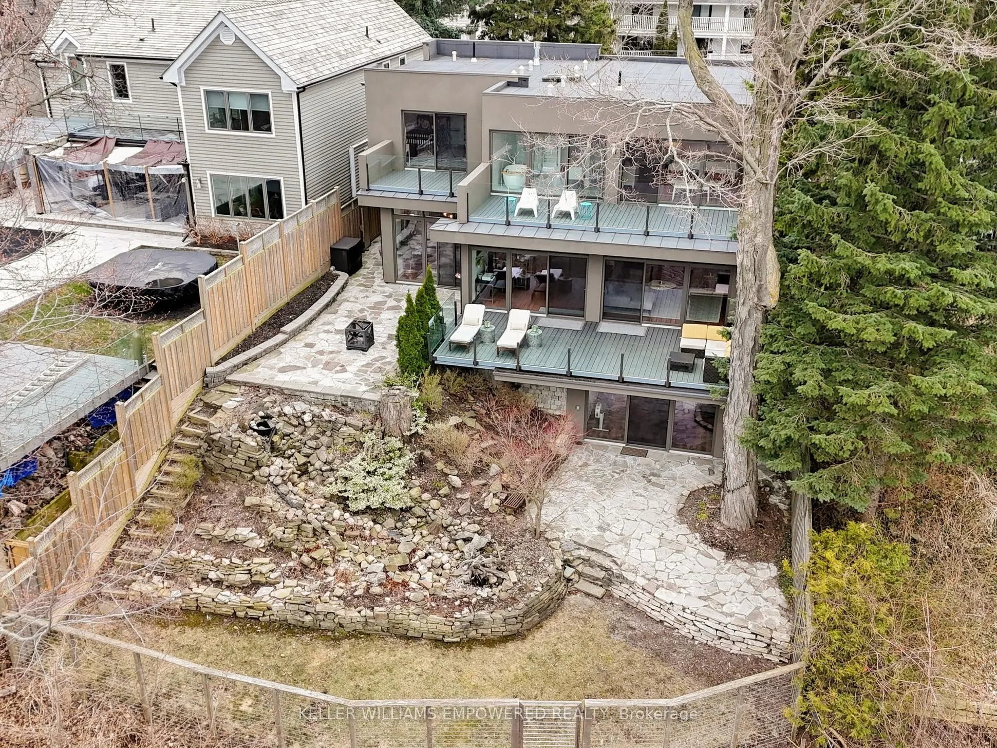 9 Fenwood Heights