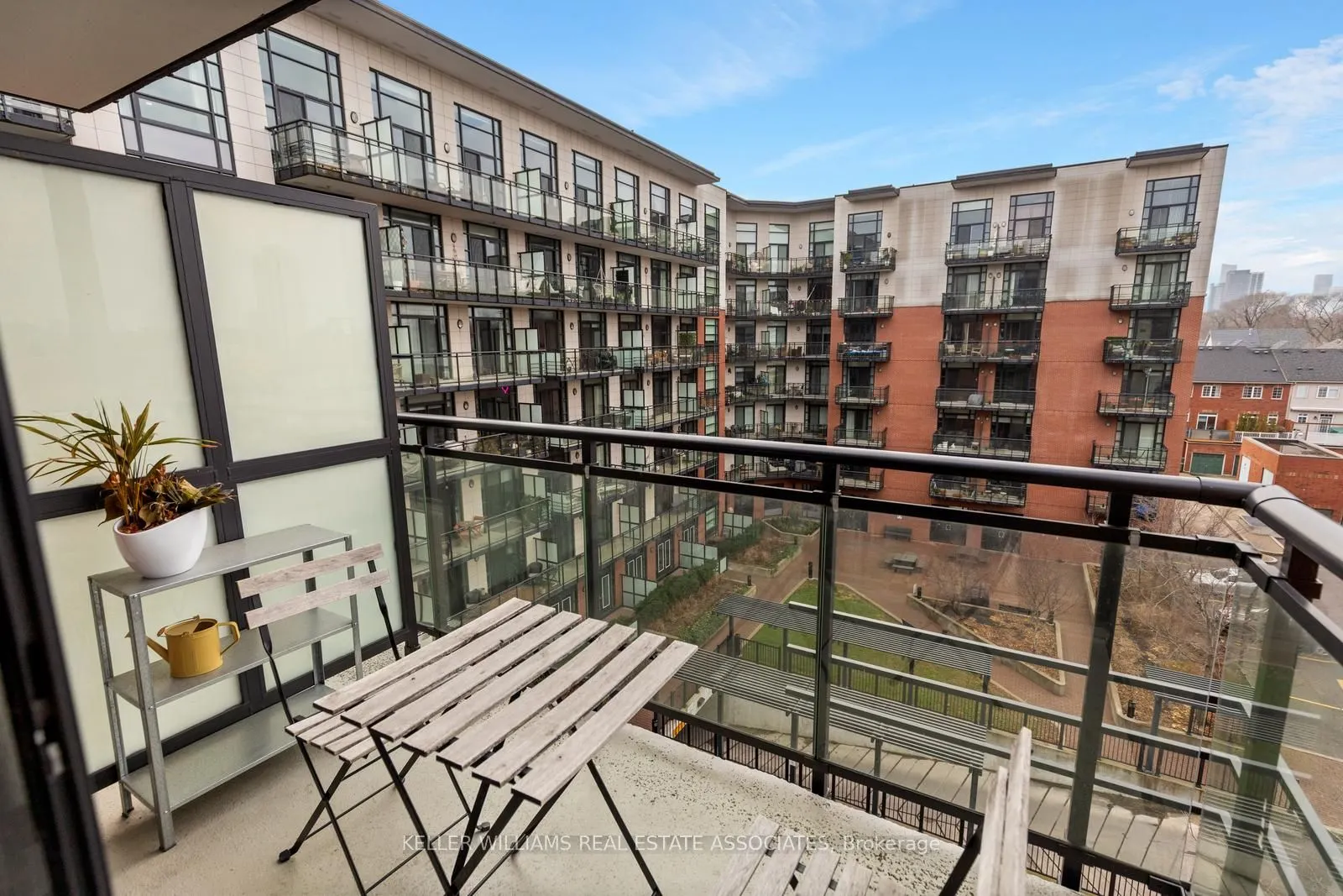88 Colgate Avenue W, #511