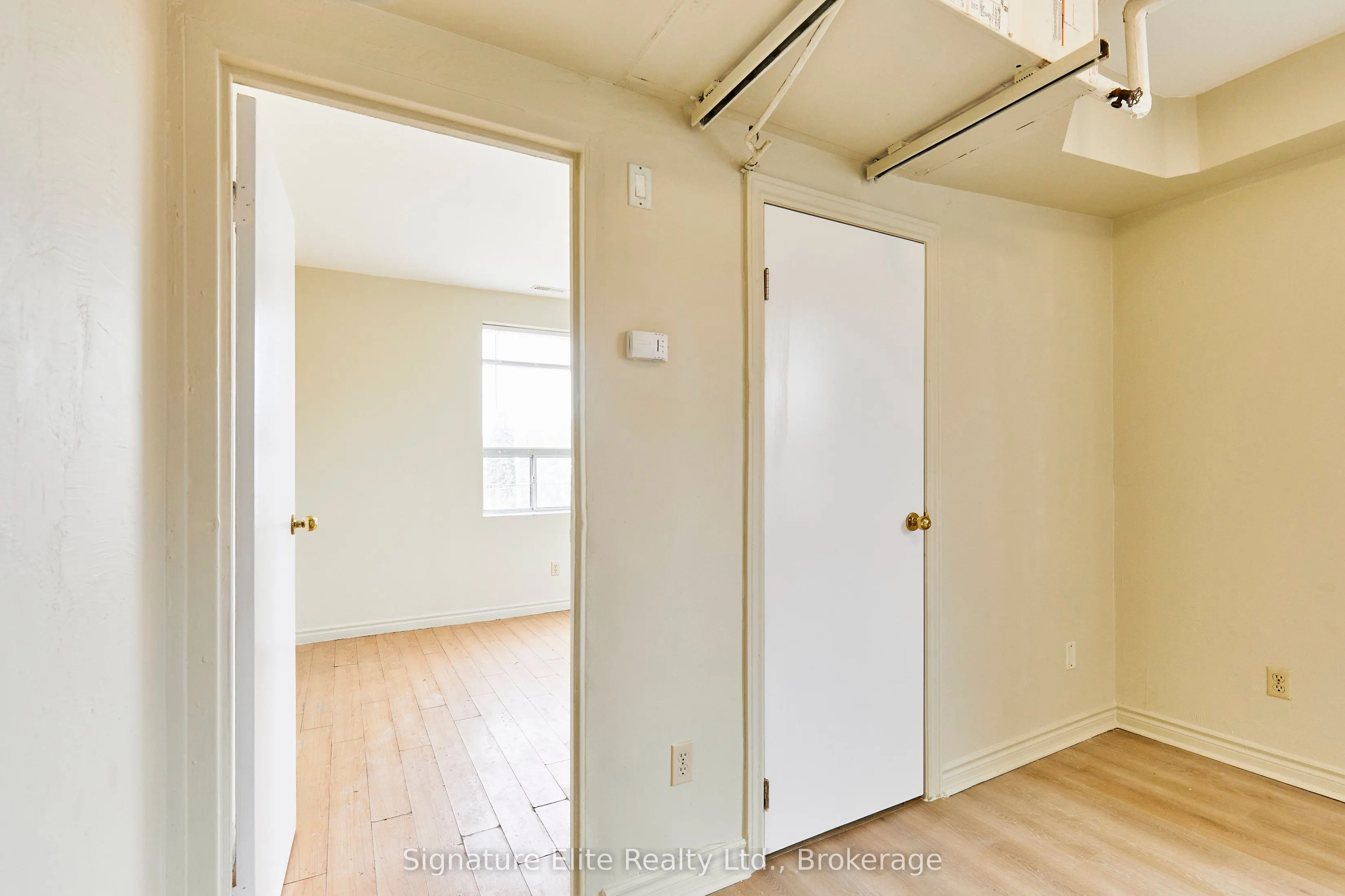 280 Woodfield Road