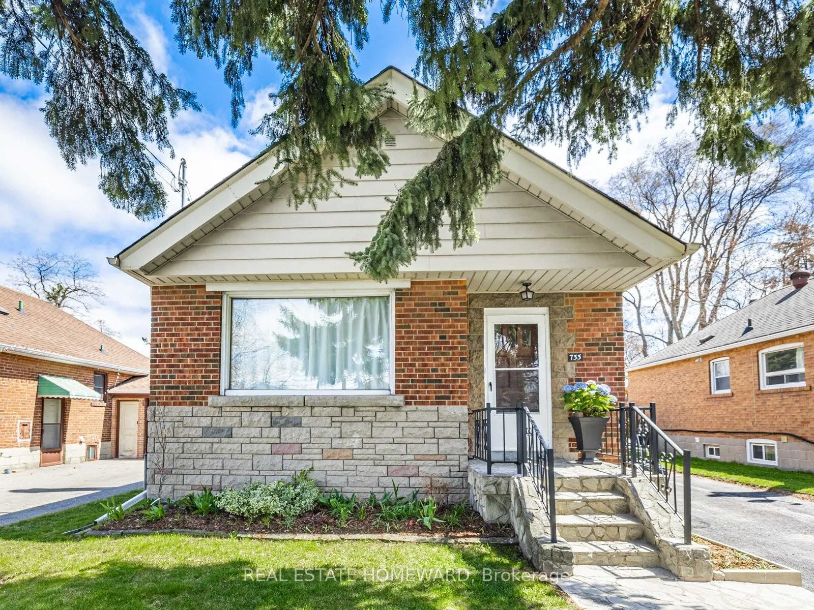 733 Pharmacy Avenue