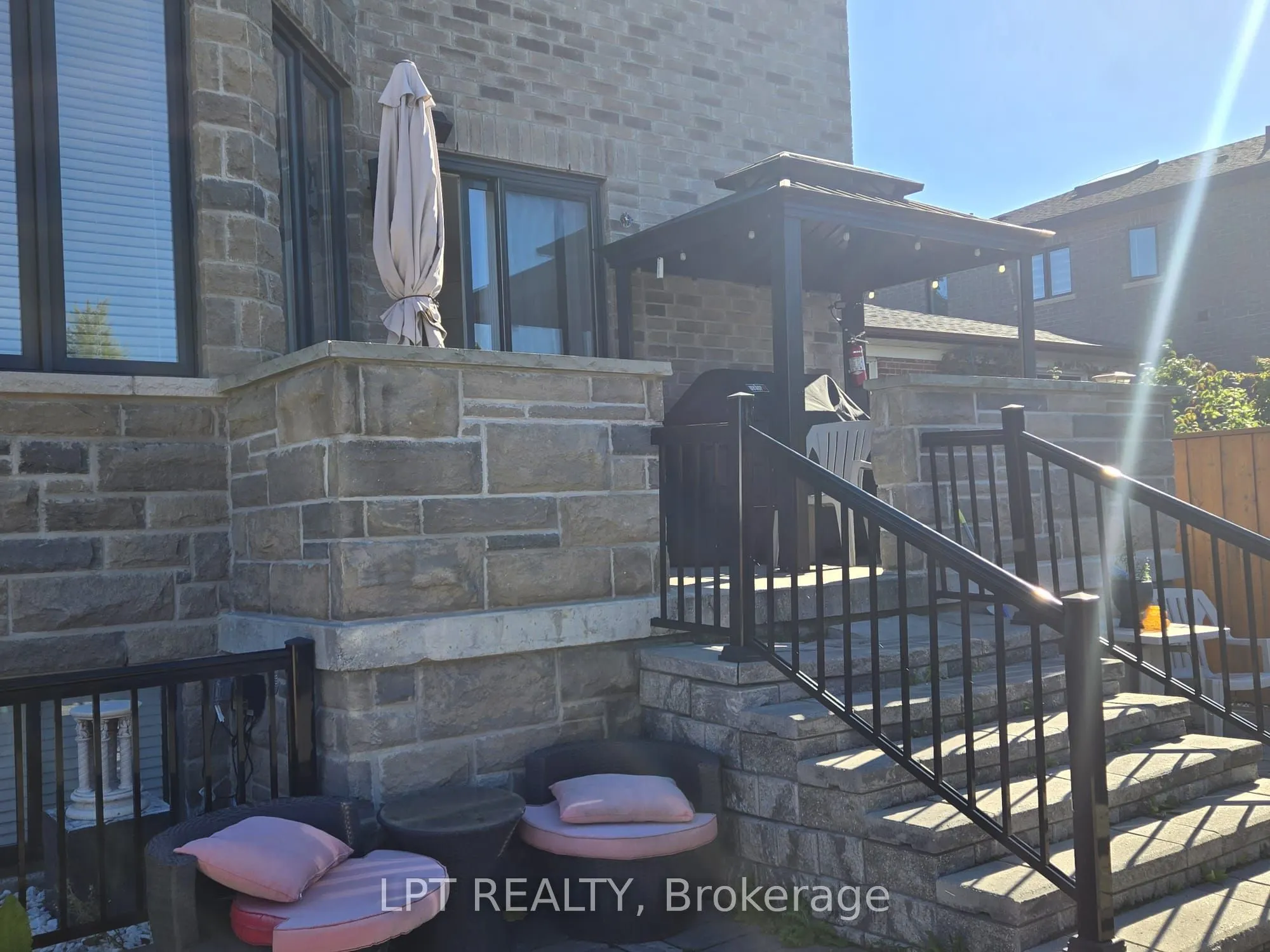 386 Kennedy Road
