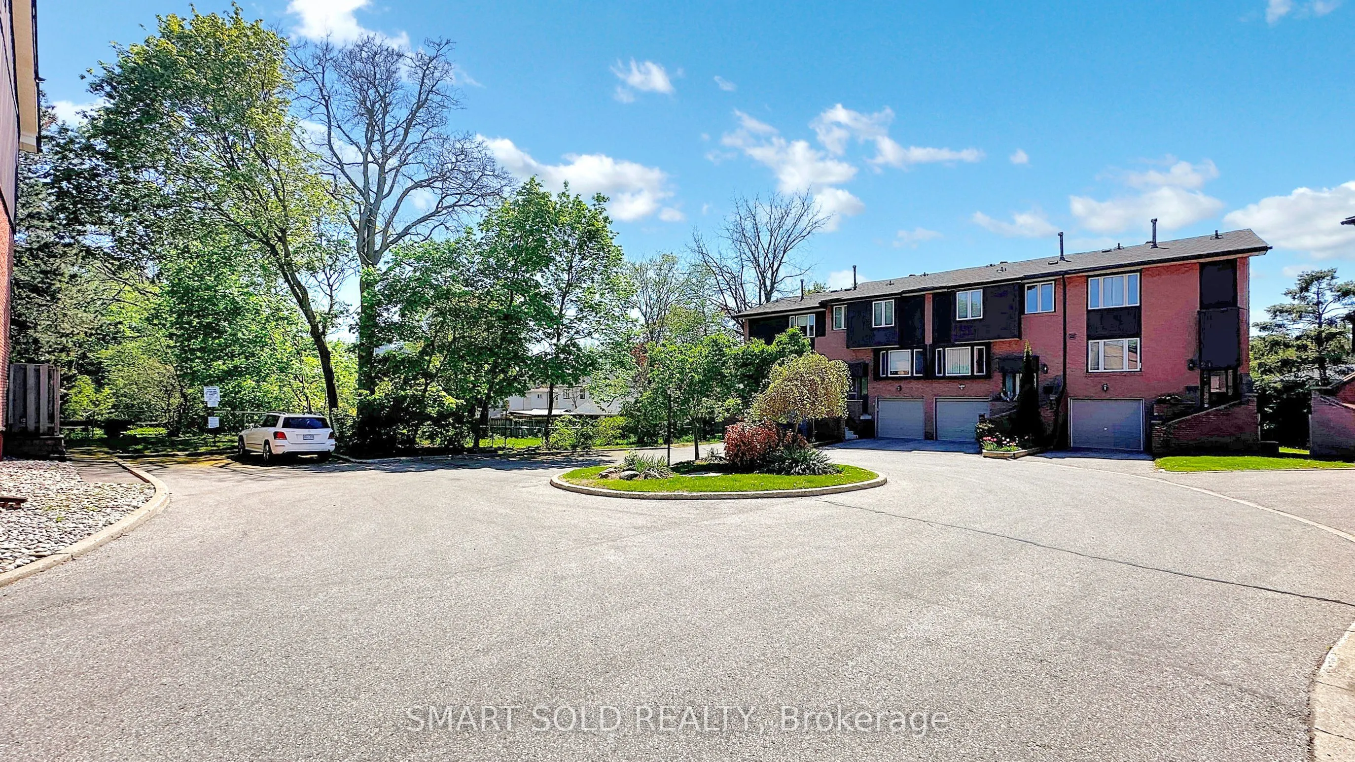 2606 Midland Avenue, #19