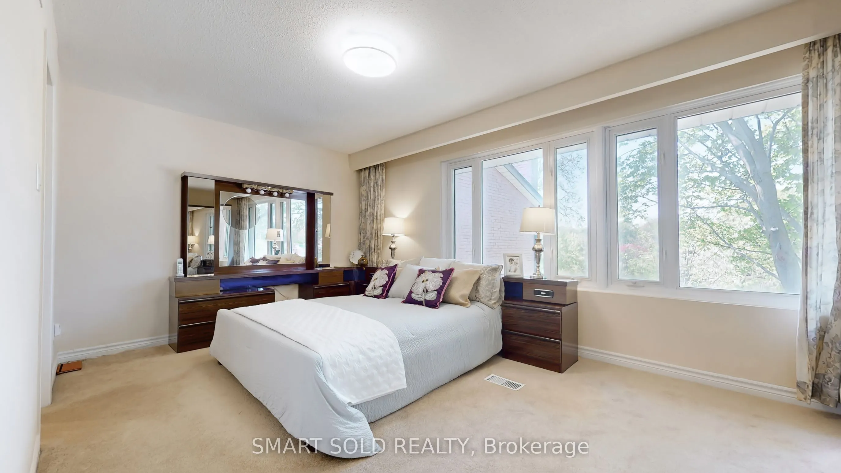 2606 Midland Avenue, #19