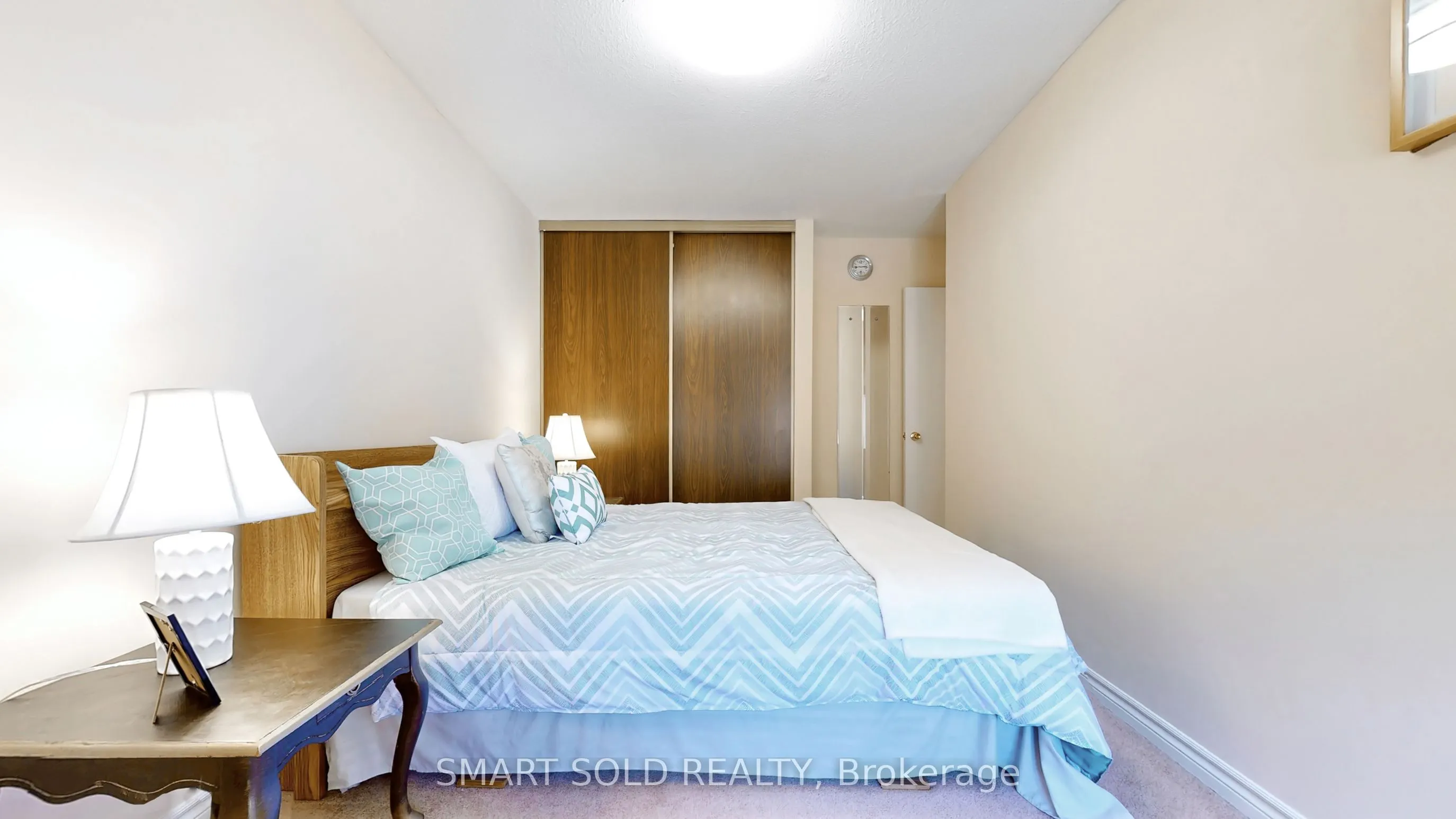 2606 Midland Avenue, #19