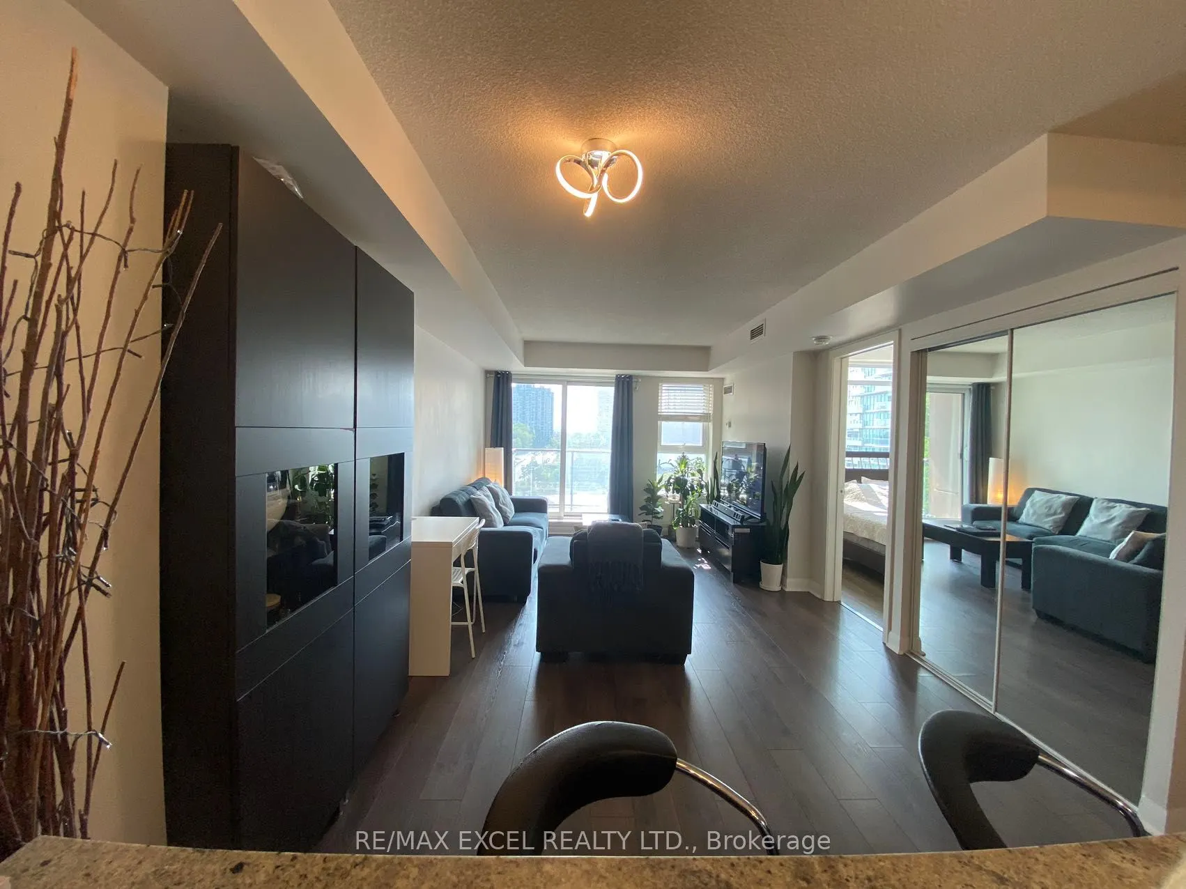 190 Borough Drive, #809