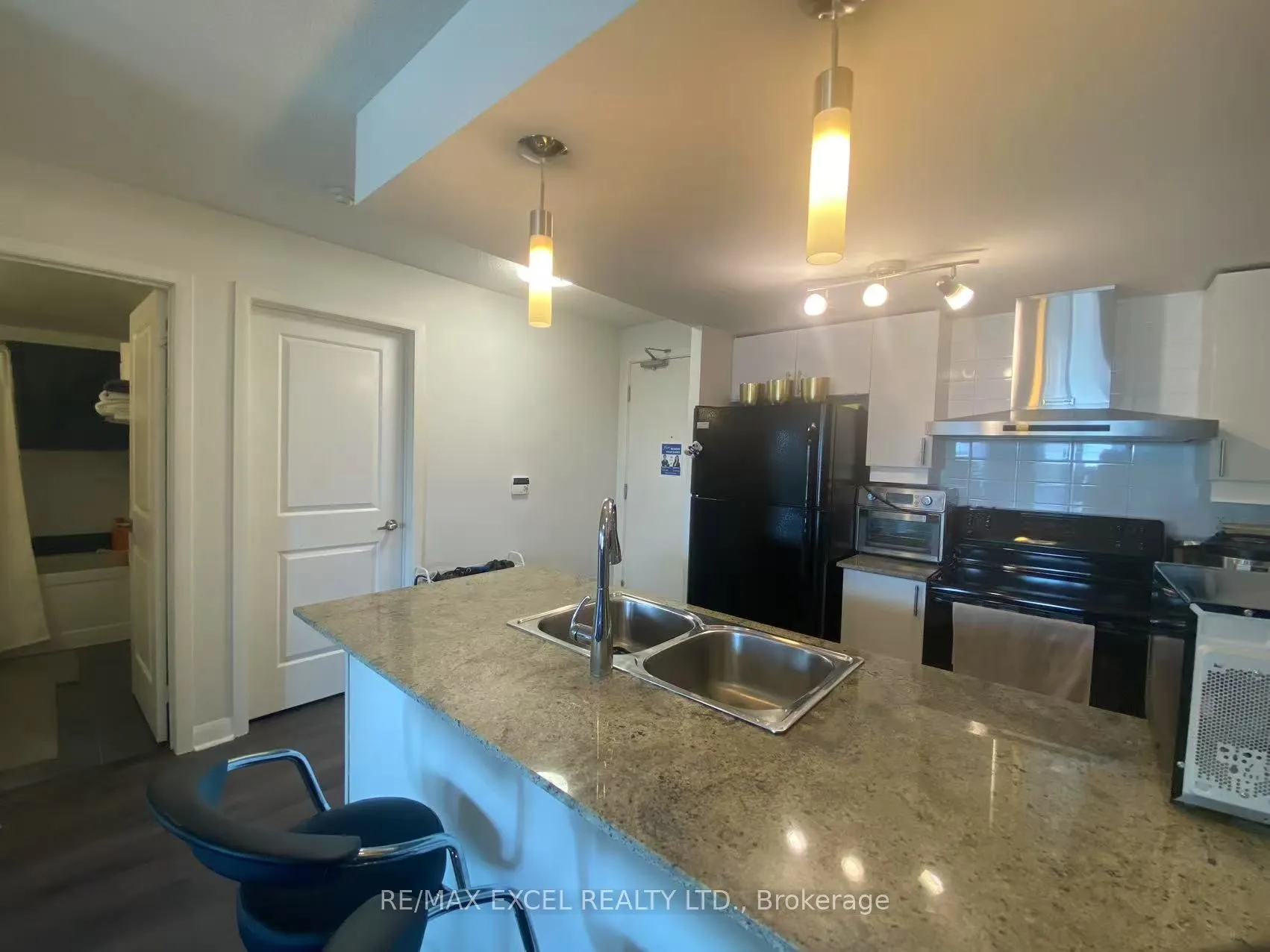 190 Borough Drive, #809