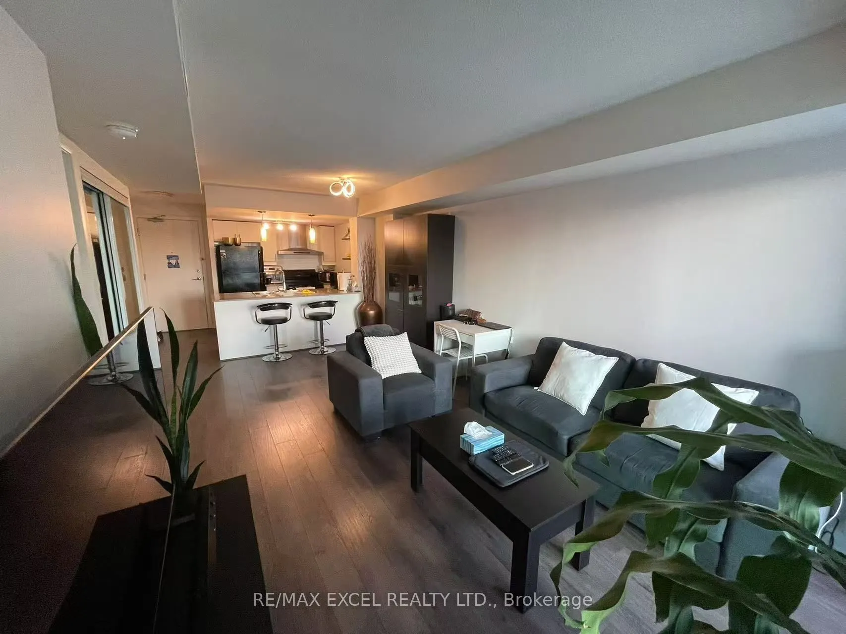 190 Borough Drive, #809