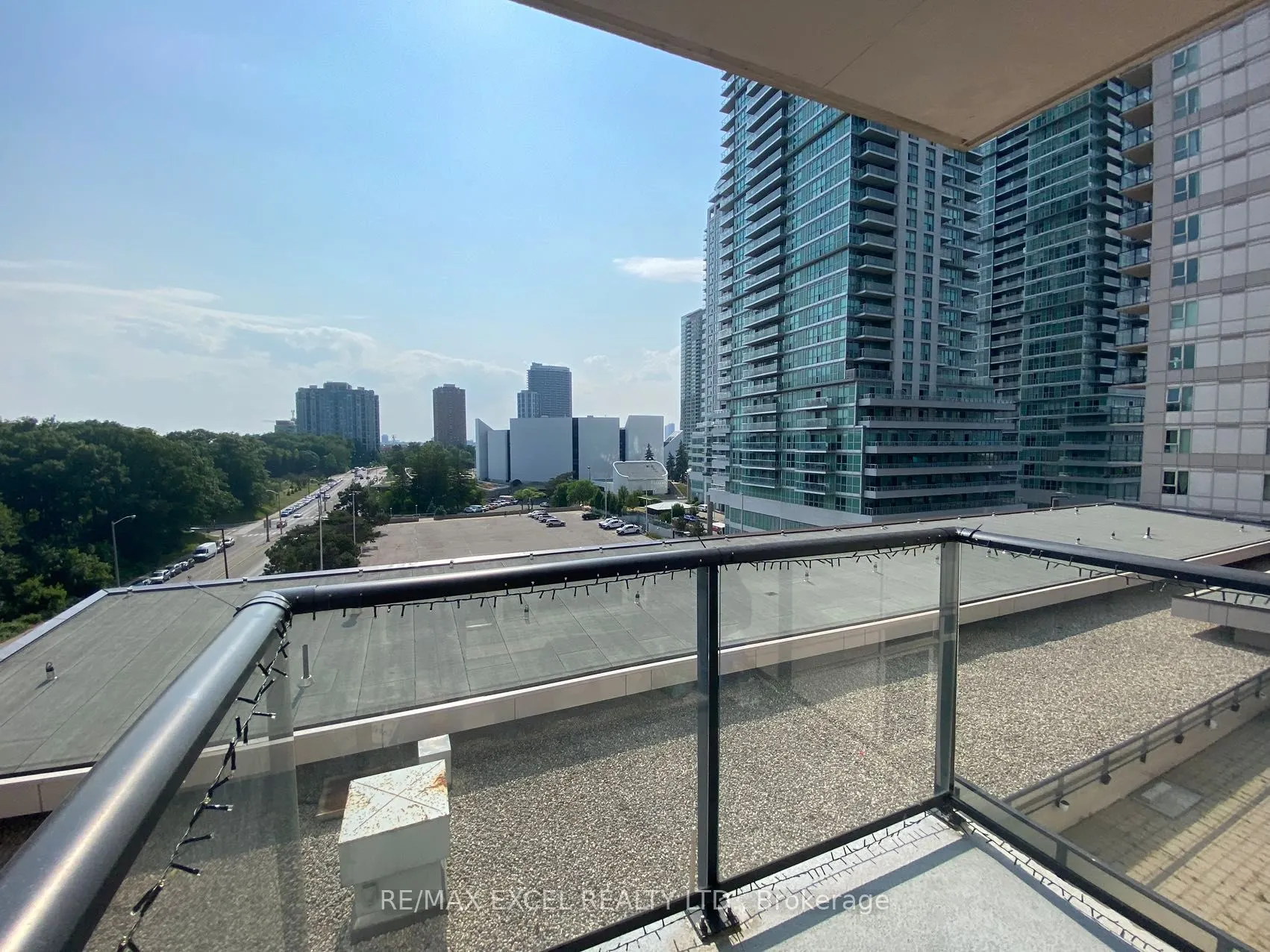 190 Borough Drive, #809