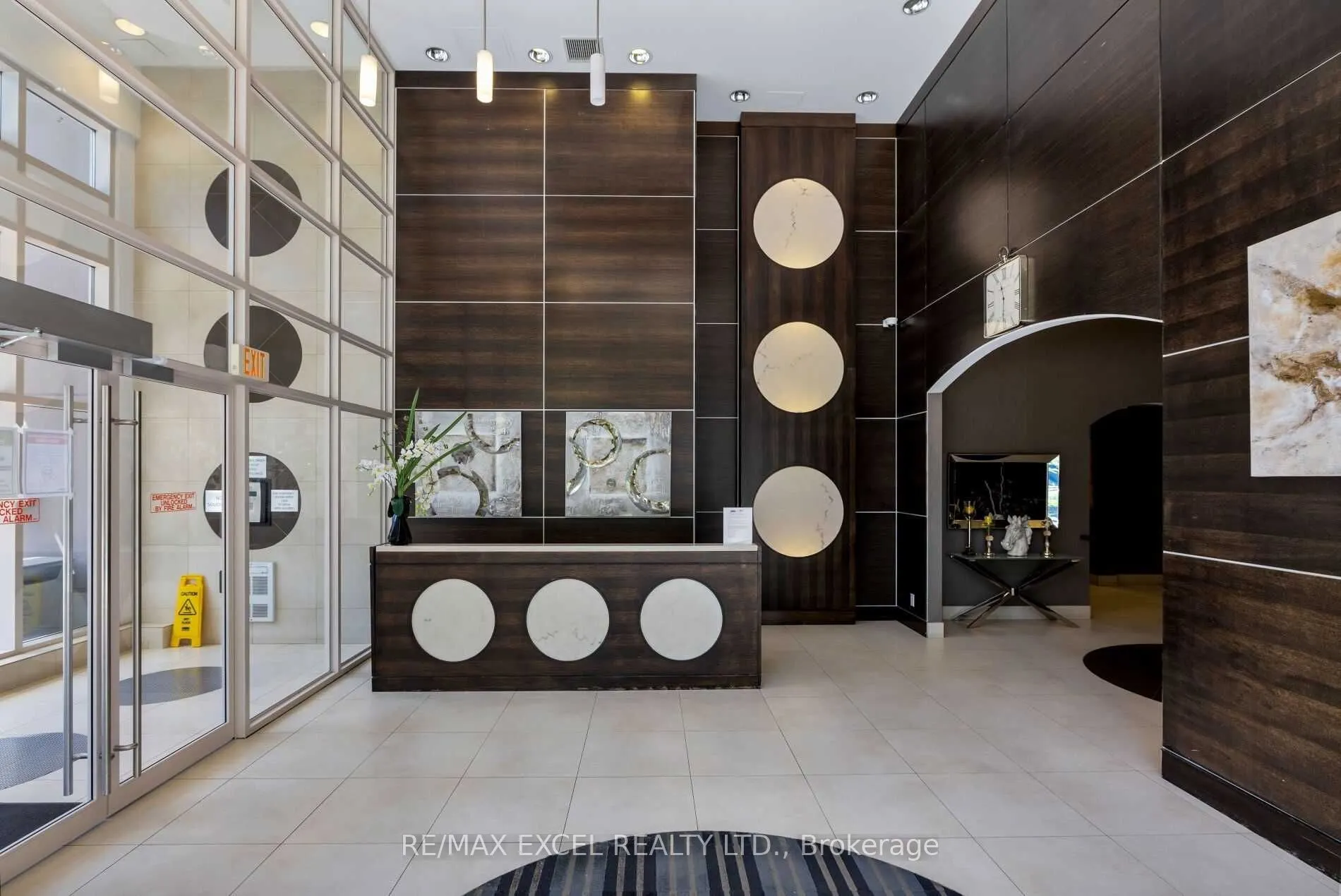 190 Borough Drive, #809