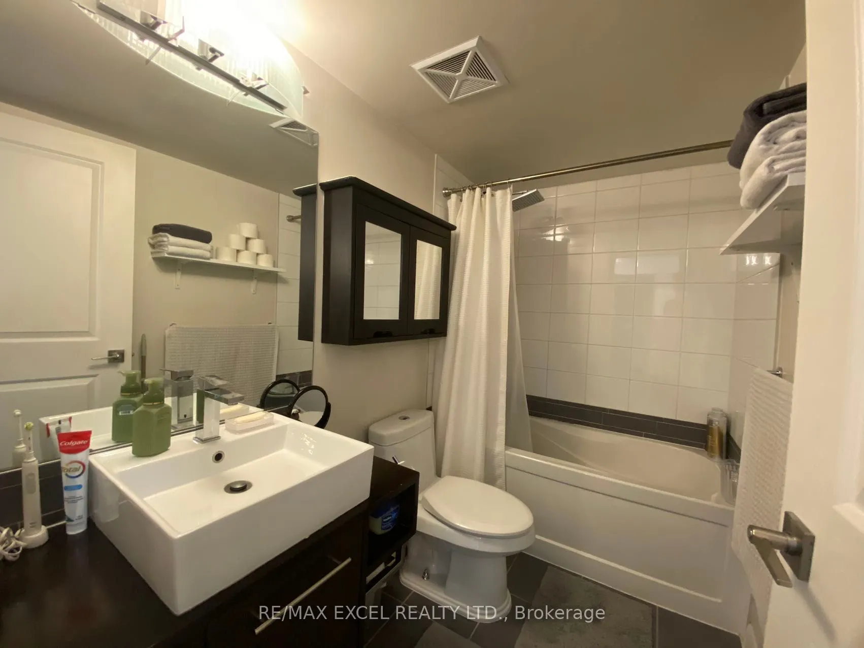 190 Borough Drive, #809