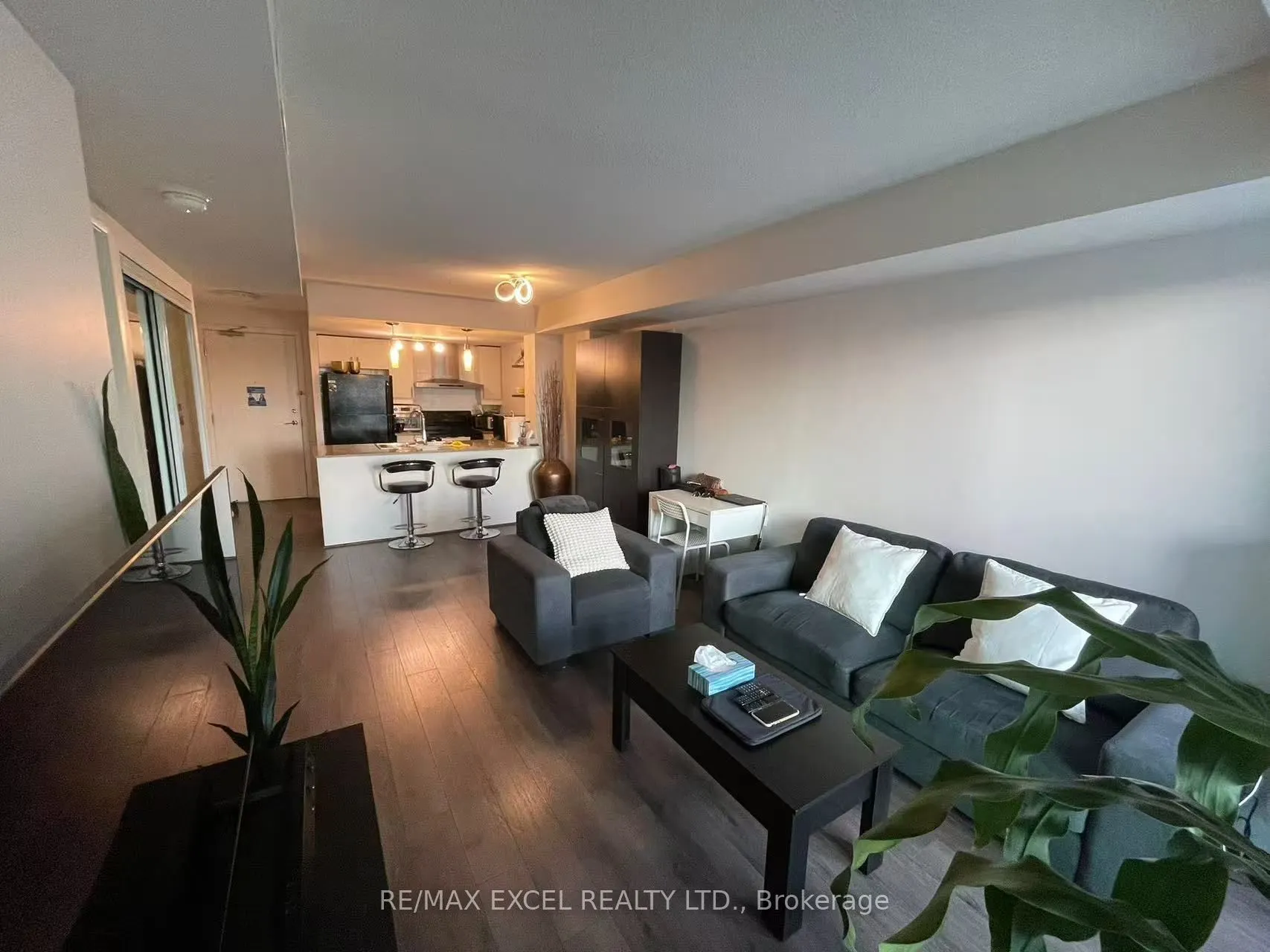 190 Borough Drive, #809