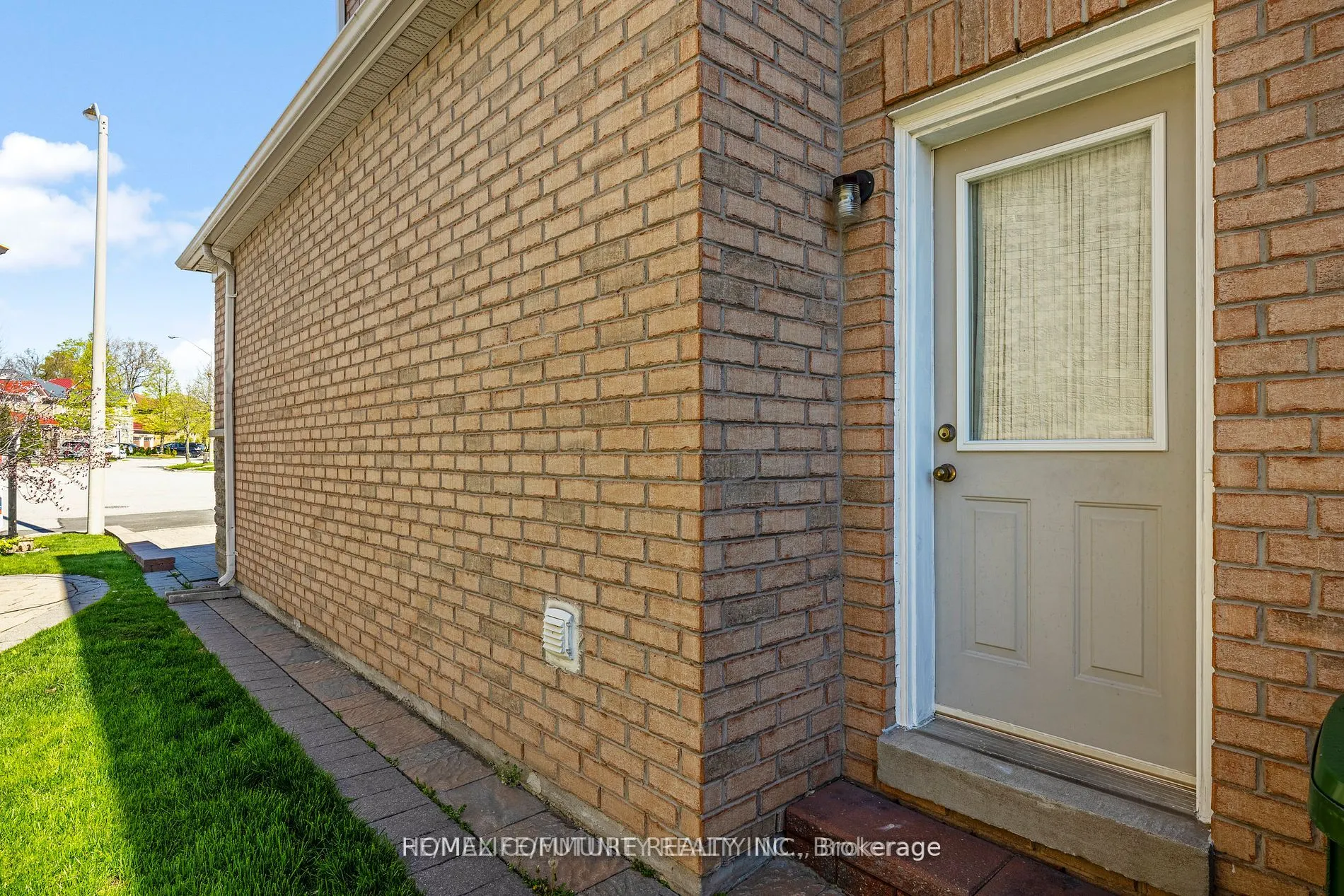 70 Lampman Drive