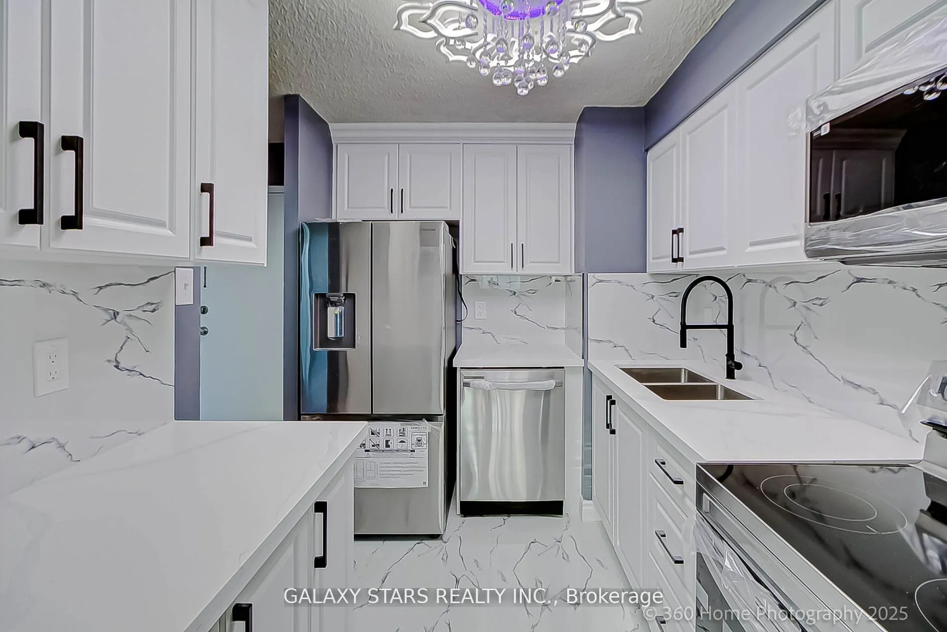 10 Tapscott Road, #304