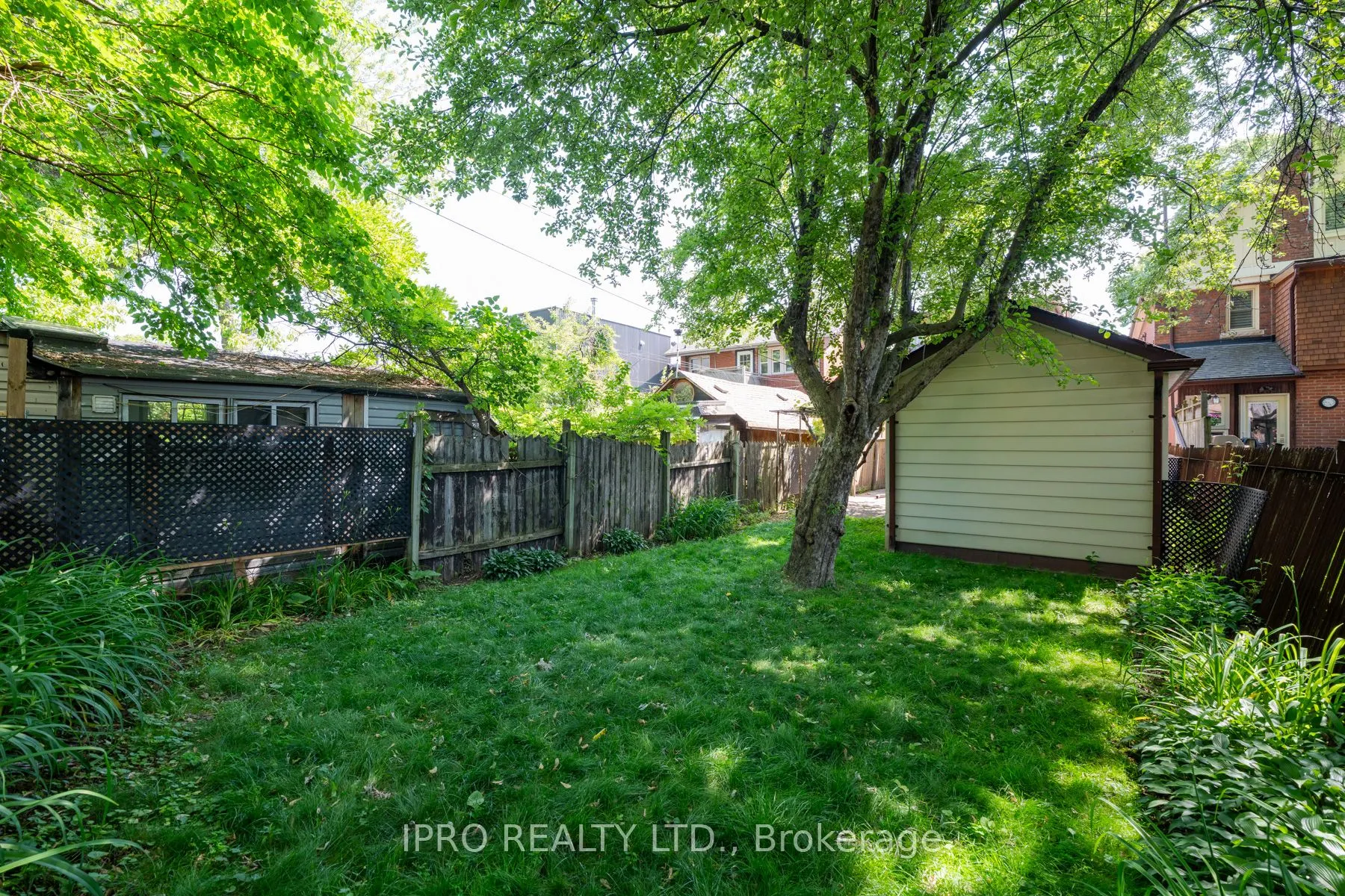 96 Woodycrest Avenue