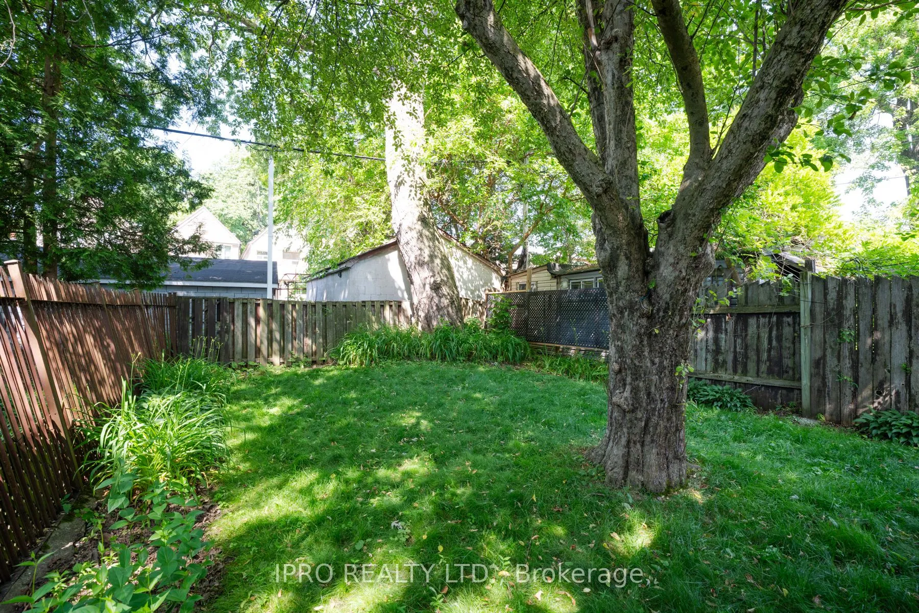 96 Woodycrest Avenue