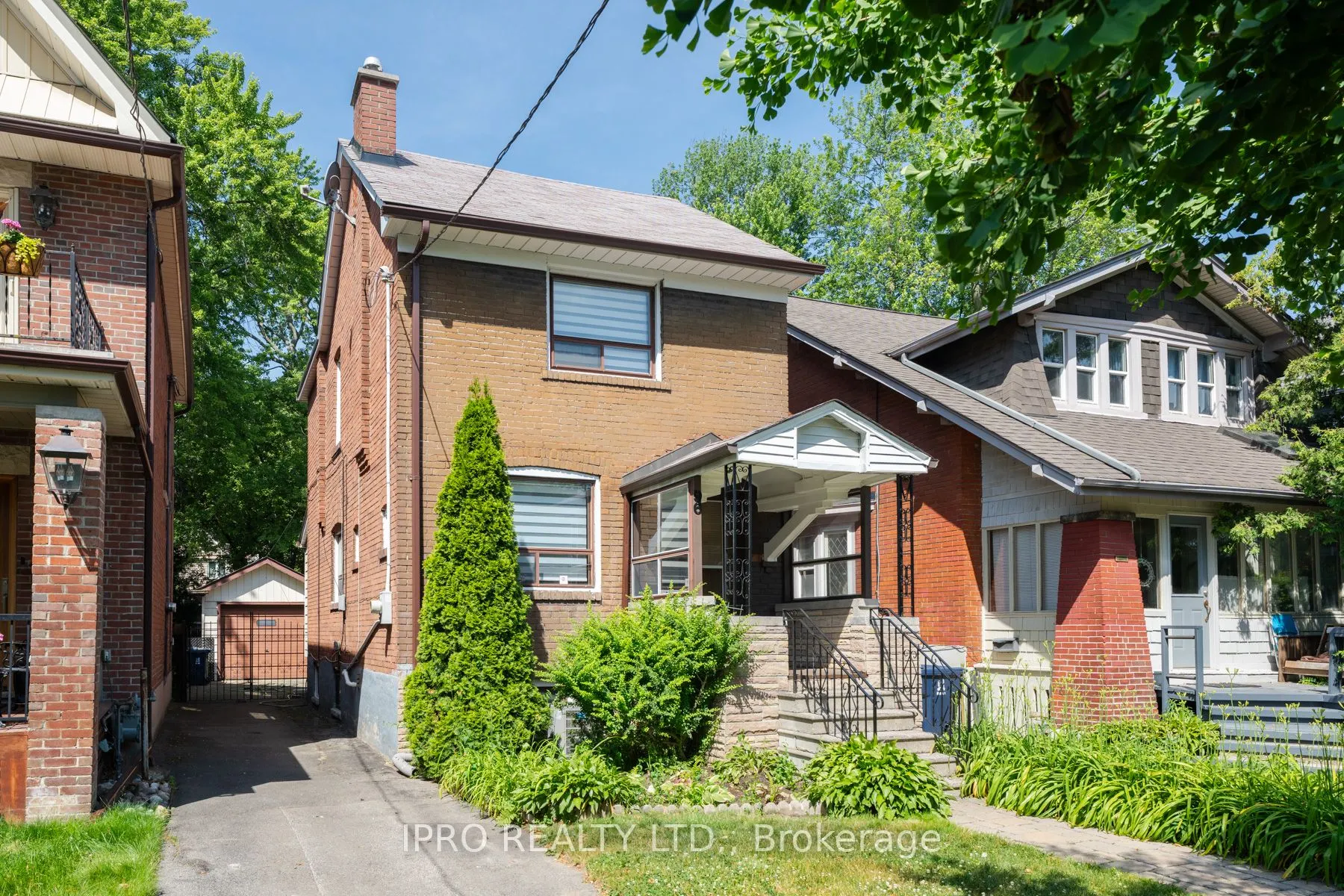 96 Woodycrest Avenue