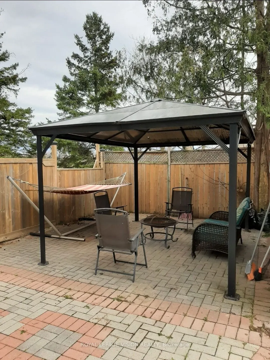 52 Ellendale Drive