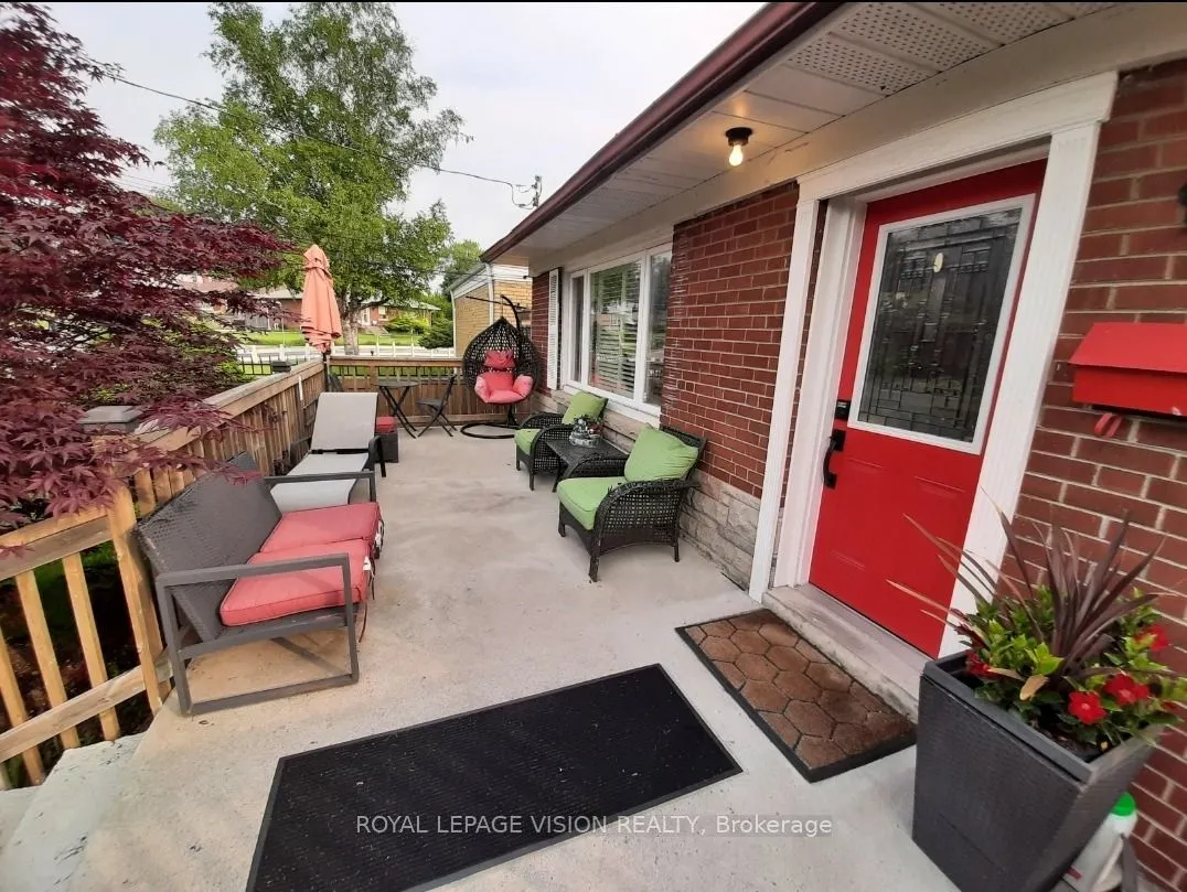 52 Ellendale Drive