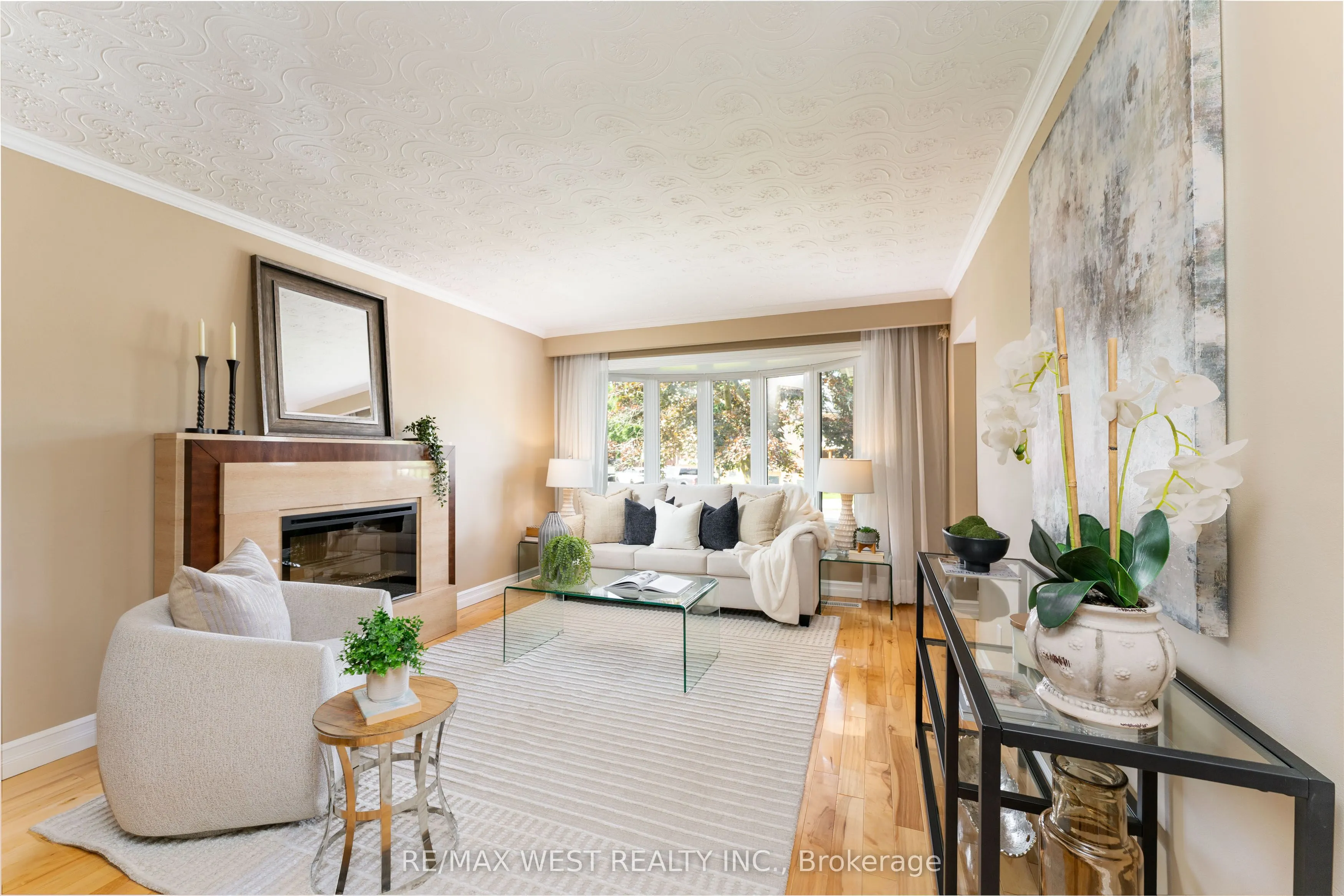 31 Pixley Crescent