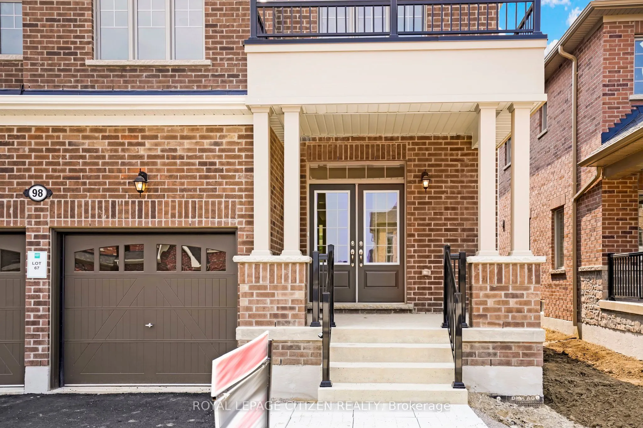 98 North Garden Boulevard W