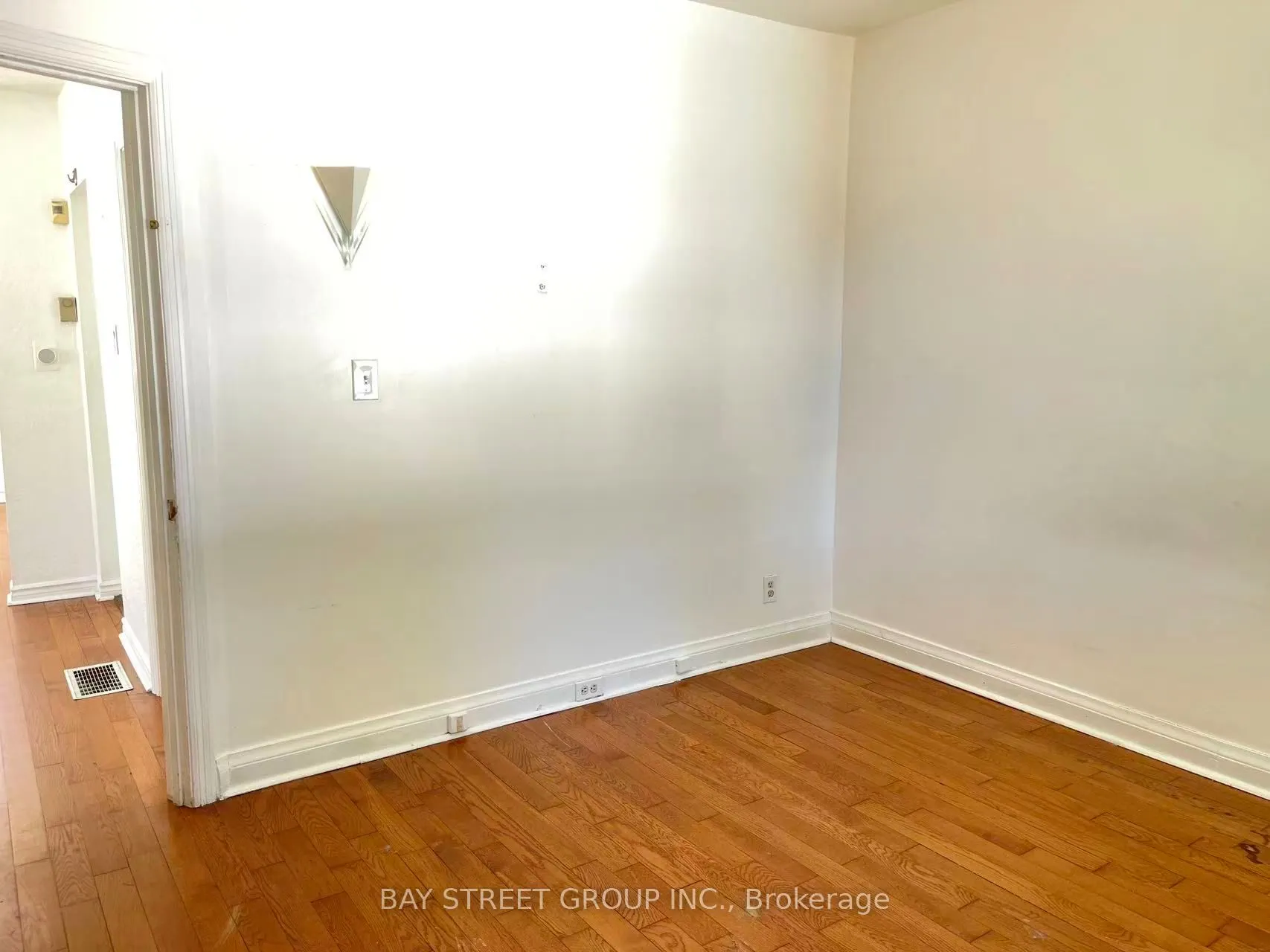 106 Virginia Avenue