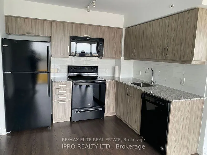 30 Meadowglen Place, #612