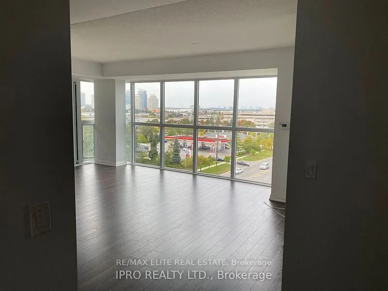 30 Meadowglen Place, #612