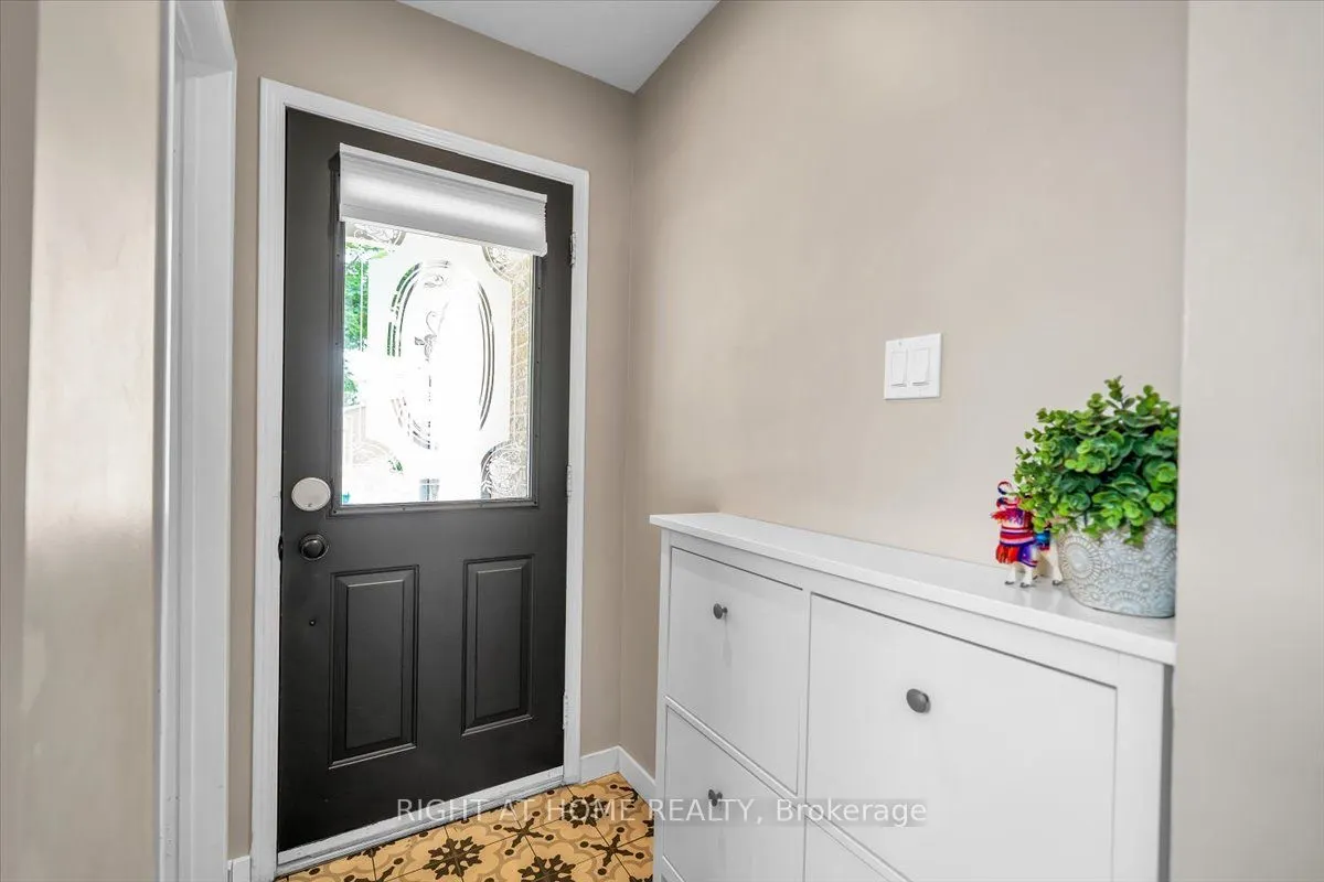 64 Macintyre Lane, #41