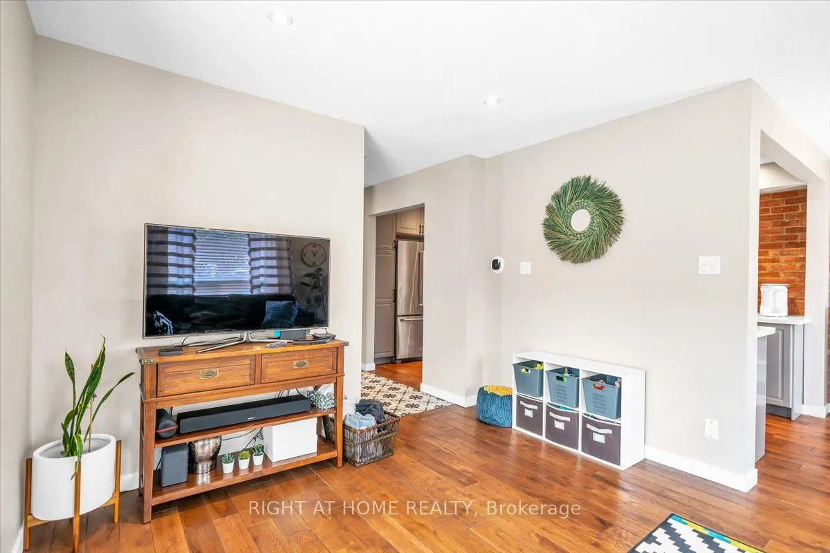 64 Macintyre Lane, #41