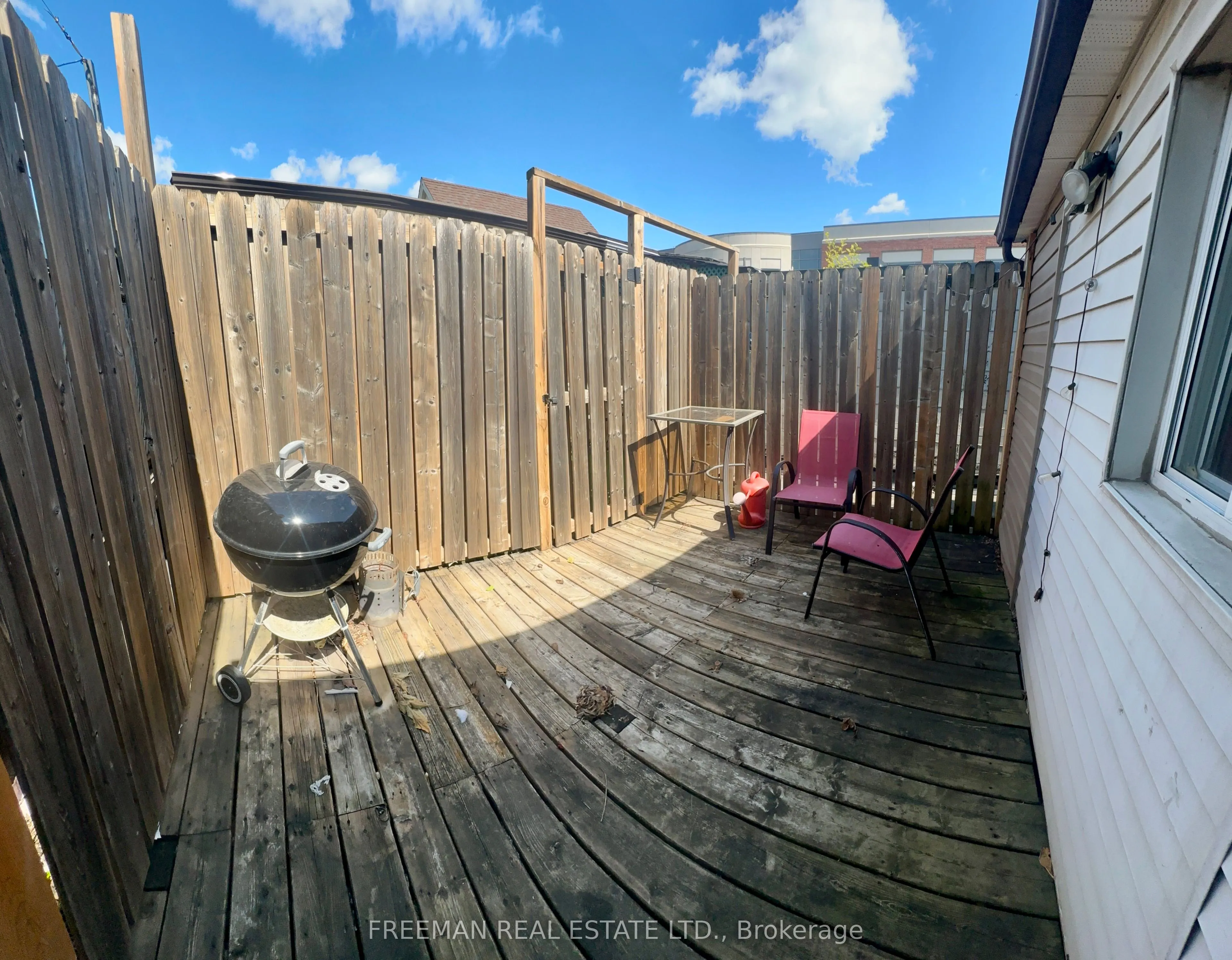 1060 Gerrard Street E, #2