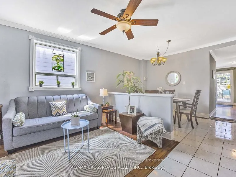 22 Ivy Avenue