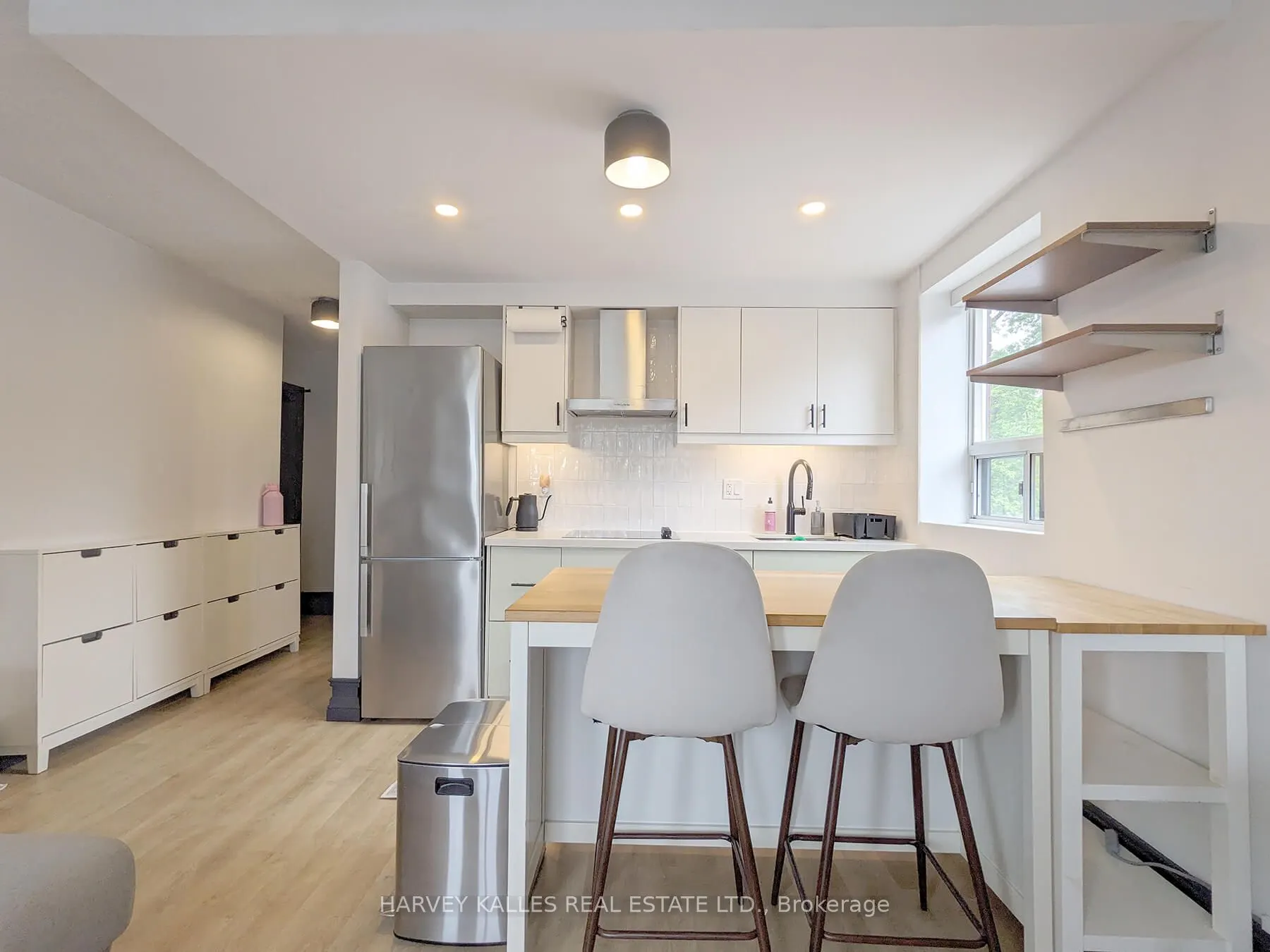 204 Kingston Road, #301