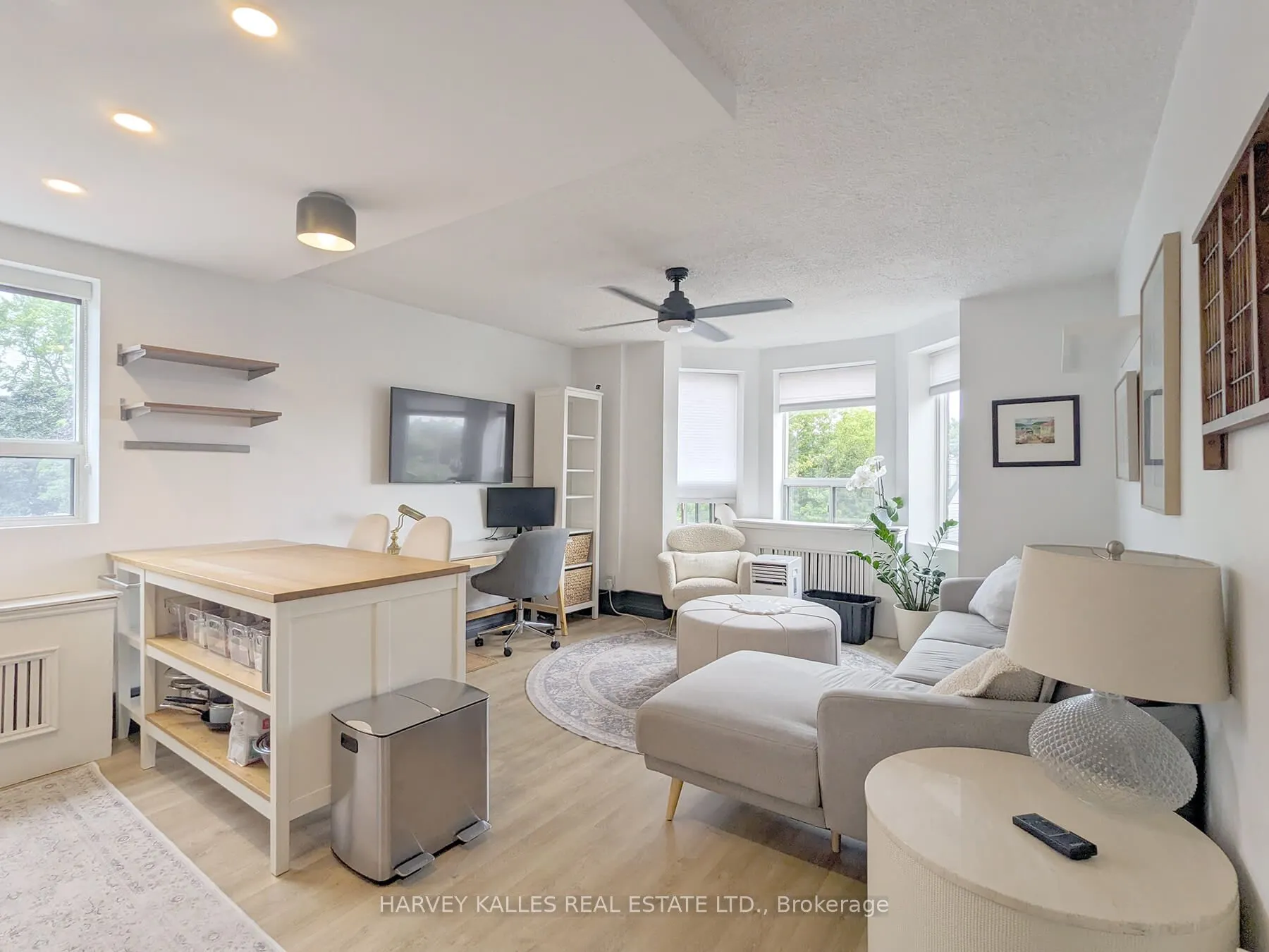 204 Kingston Road, #301