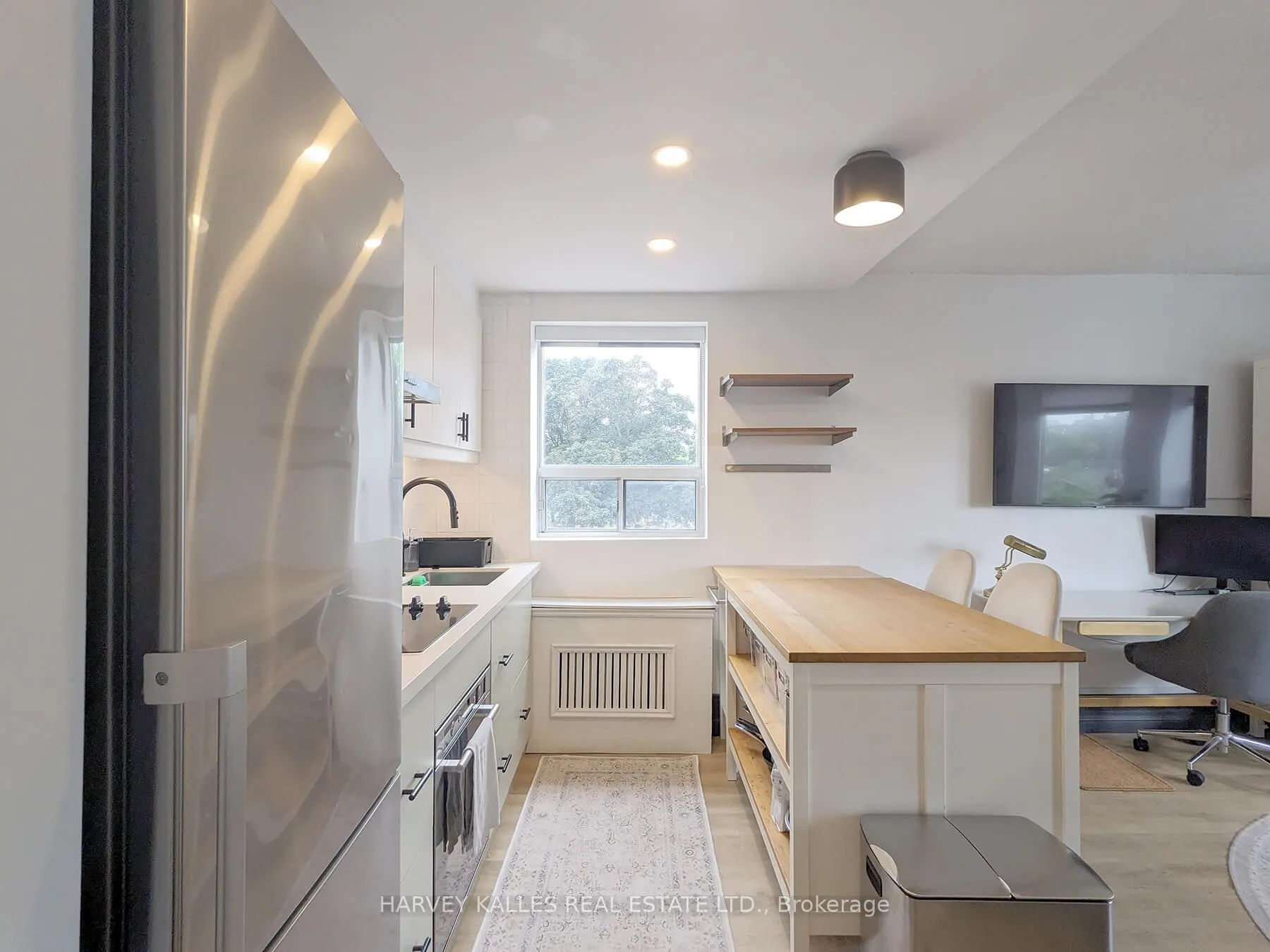 204 Kingston Road, #301