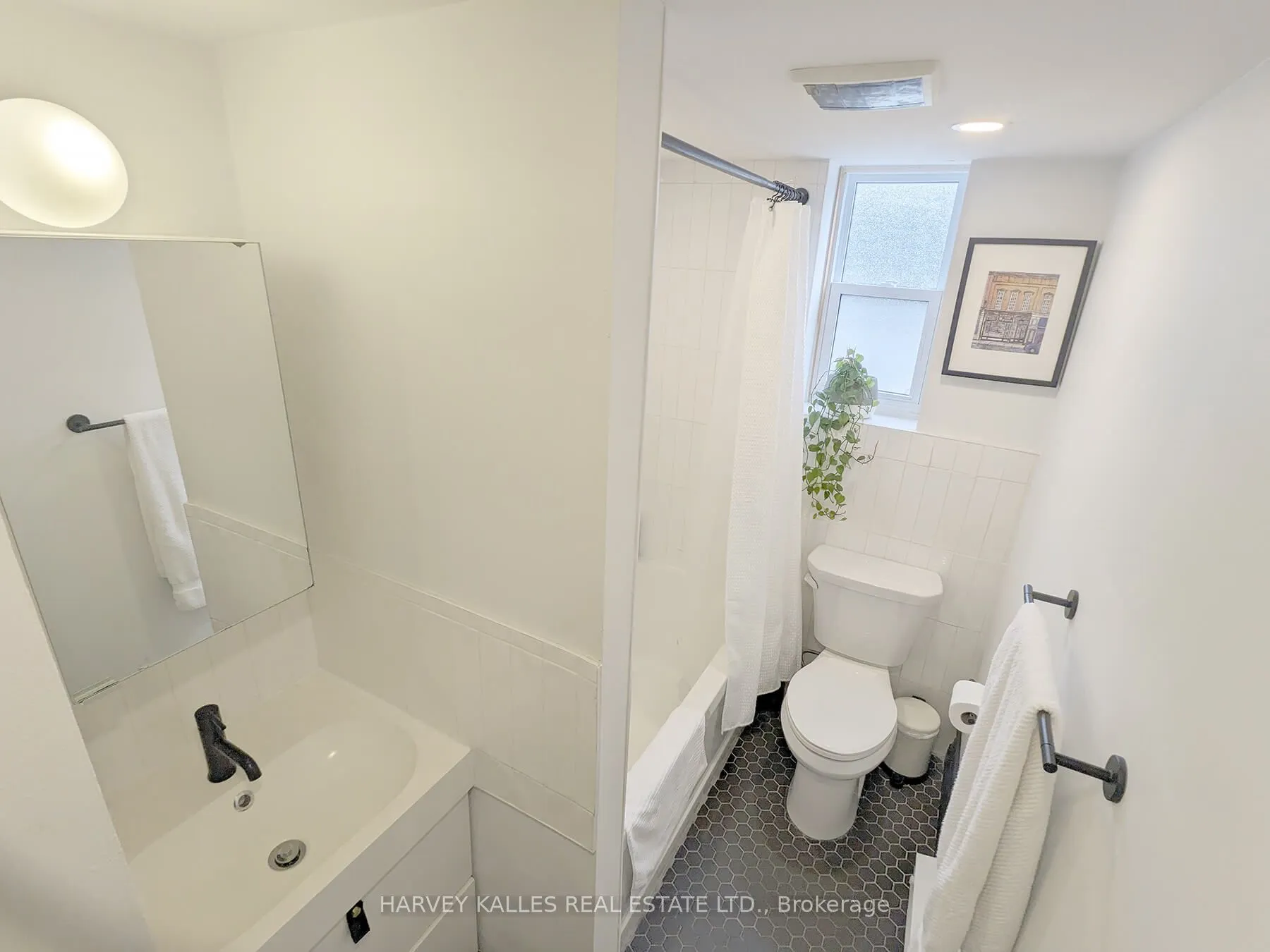 204 Kingston Road, #301