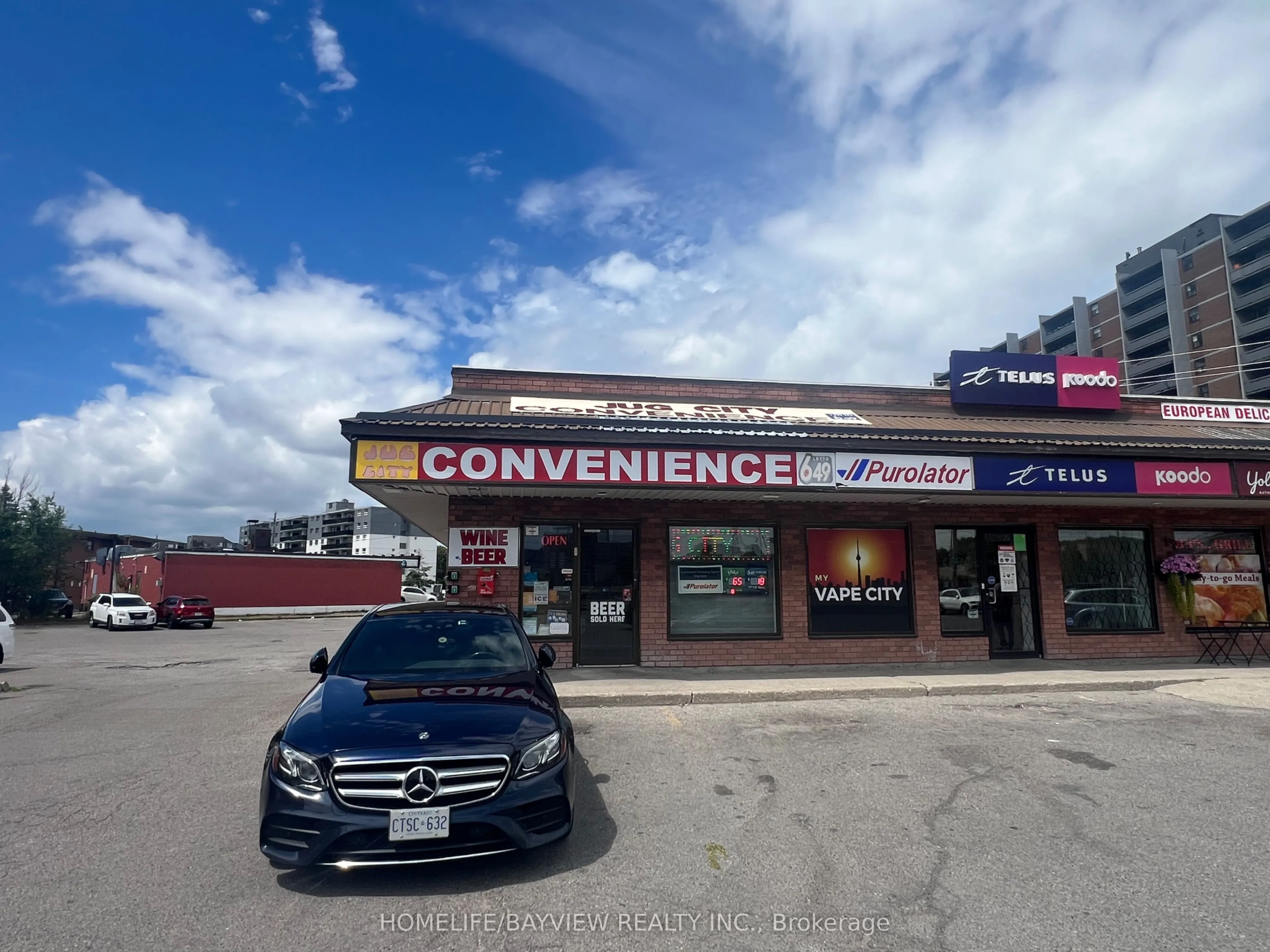 1330 Ritson Road N, #1