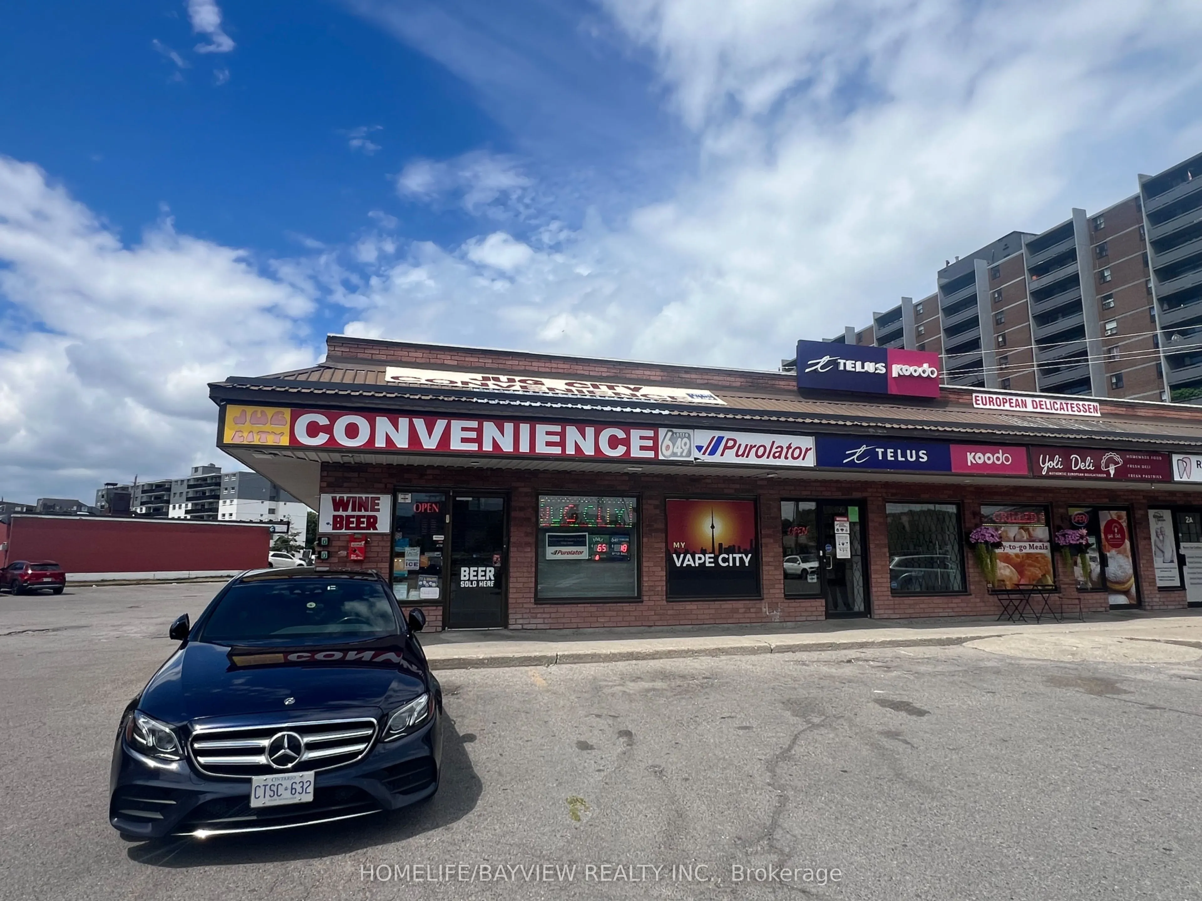 1330 Ritson Road N, #1