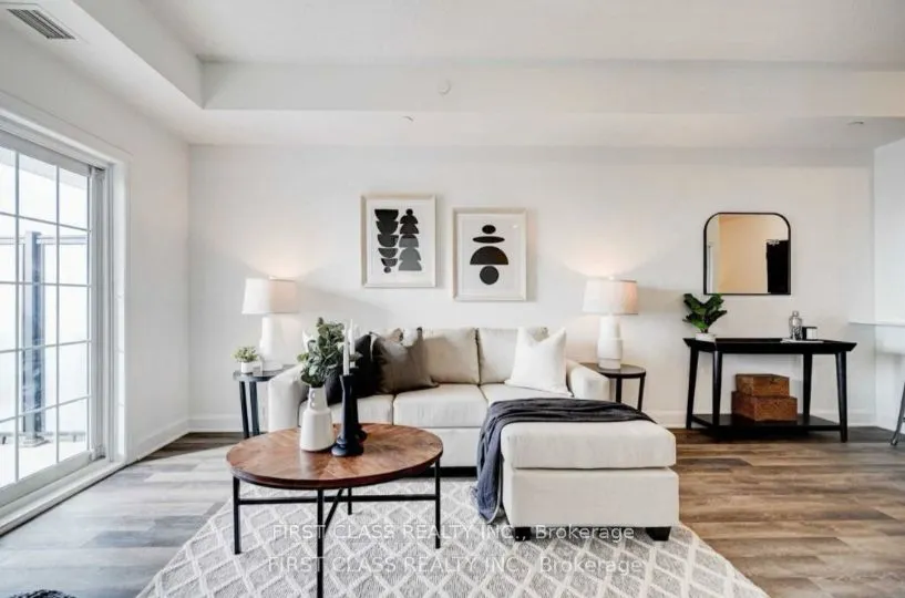 50 Lakebreeze Drive, #317