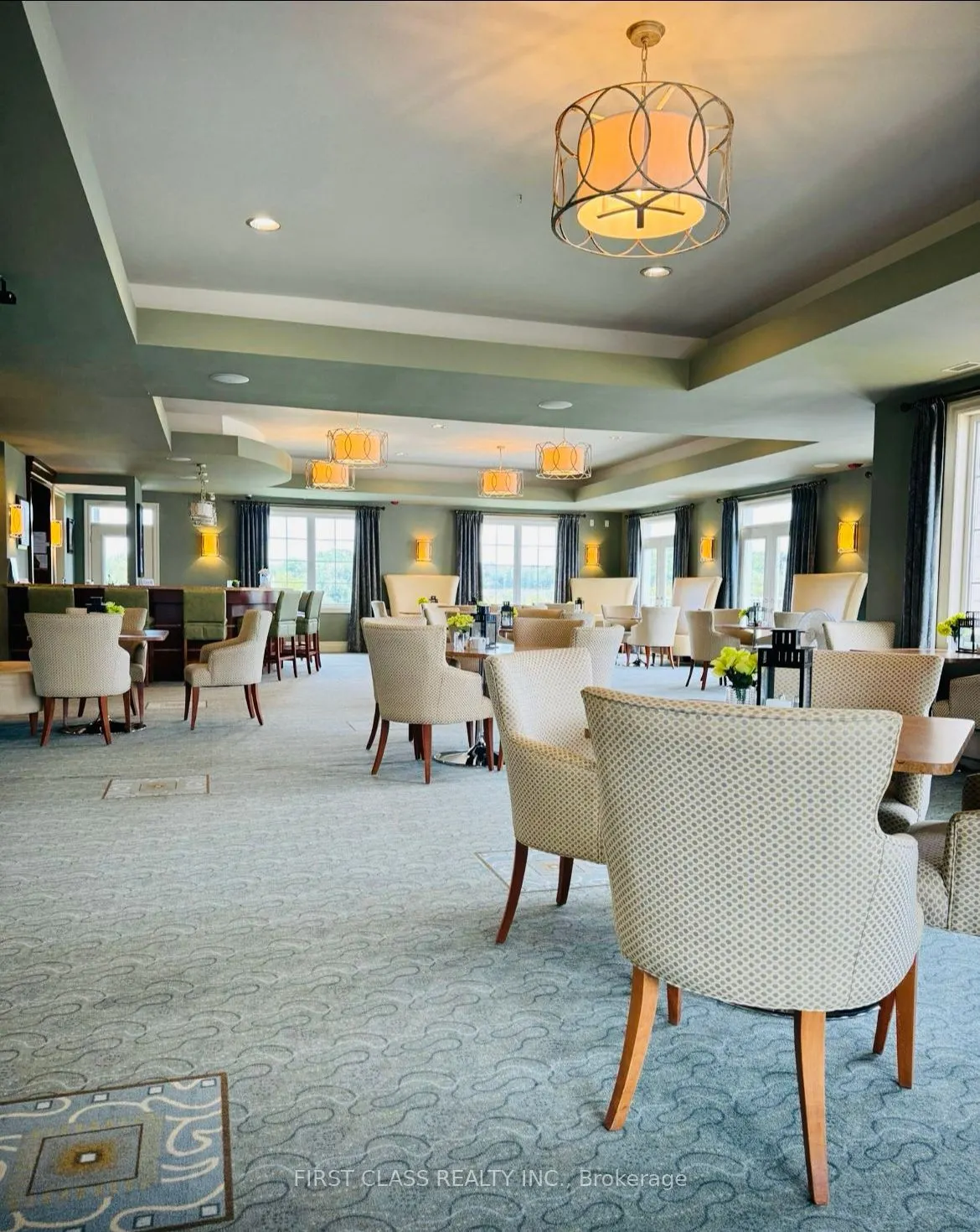 50 Lakebreeze Drive, #317