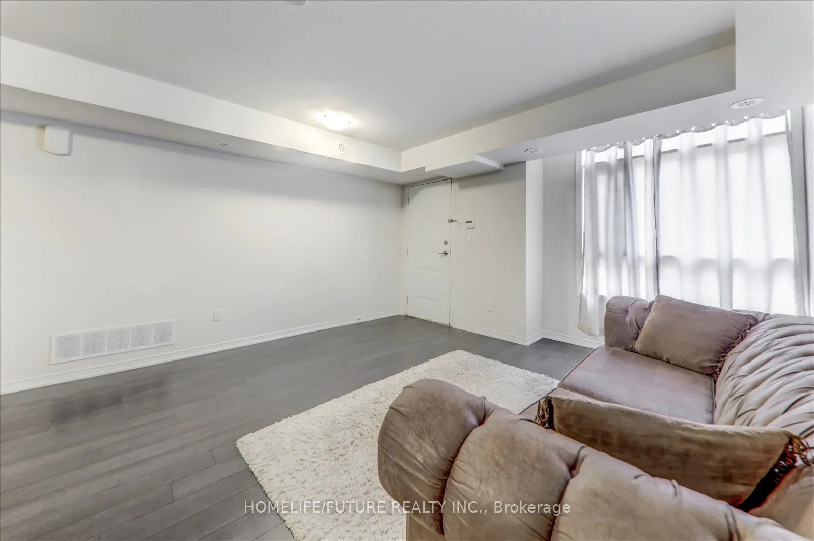 1070 Progress Avenue, #208